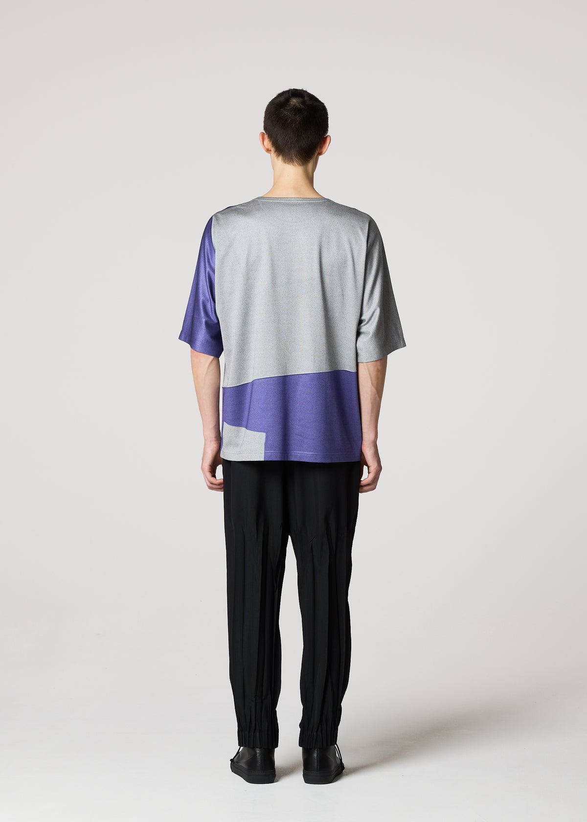 GEOMETRY PLATING JERSEY、メンズ_トップス_トップ、着用画像3