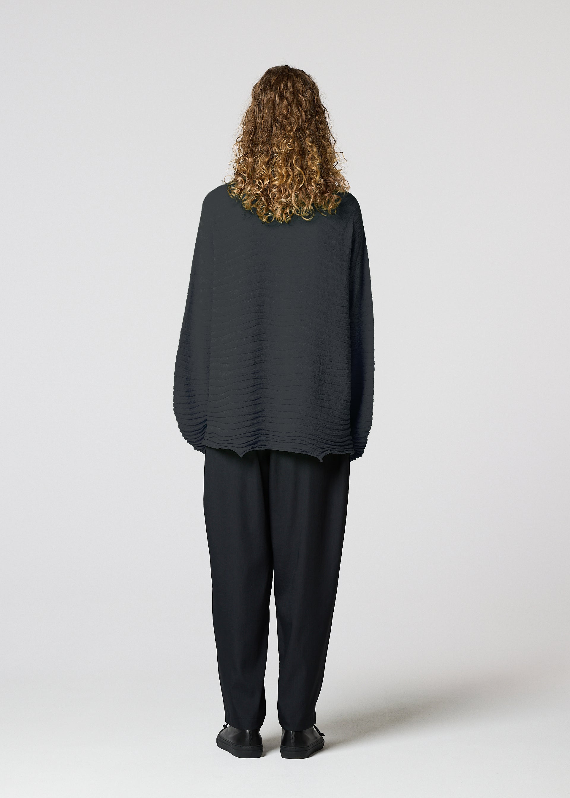 ENGRAVE KNIT – isseymiyake.com