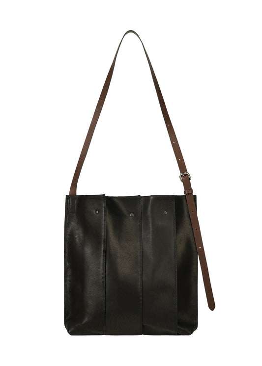 LEATHER PLEATS、バッグ&財布_ショルダーバッグ、ブラック