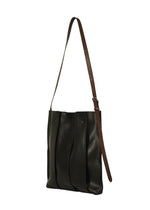 LEATHER PLEATS、バッグ&財布_ショルダーバッグ、ディテール画像1