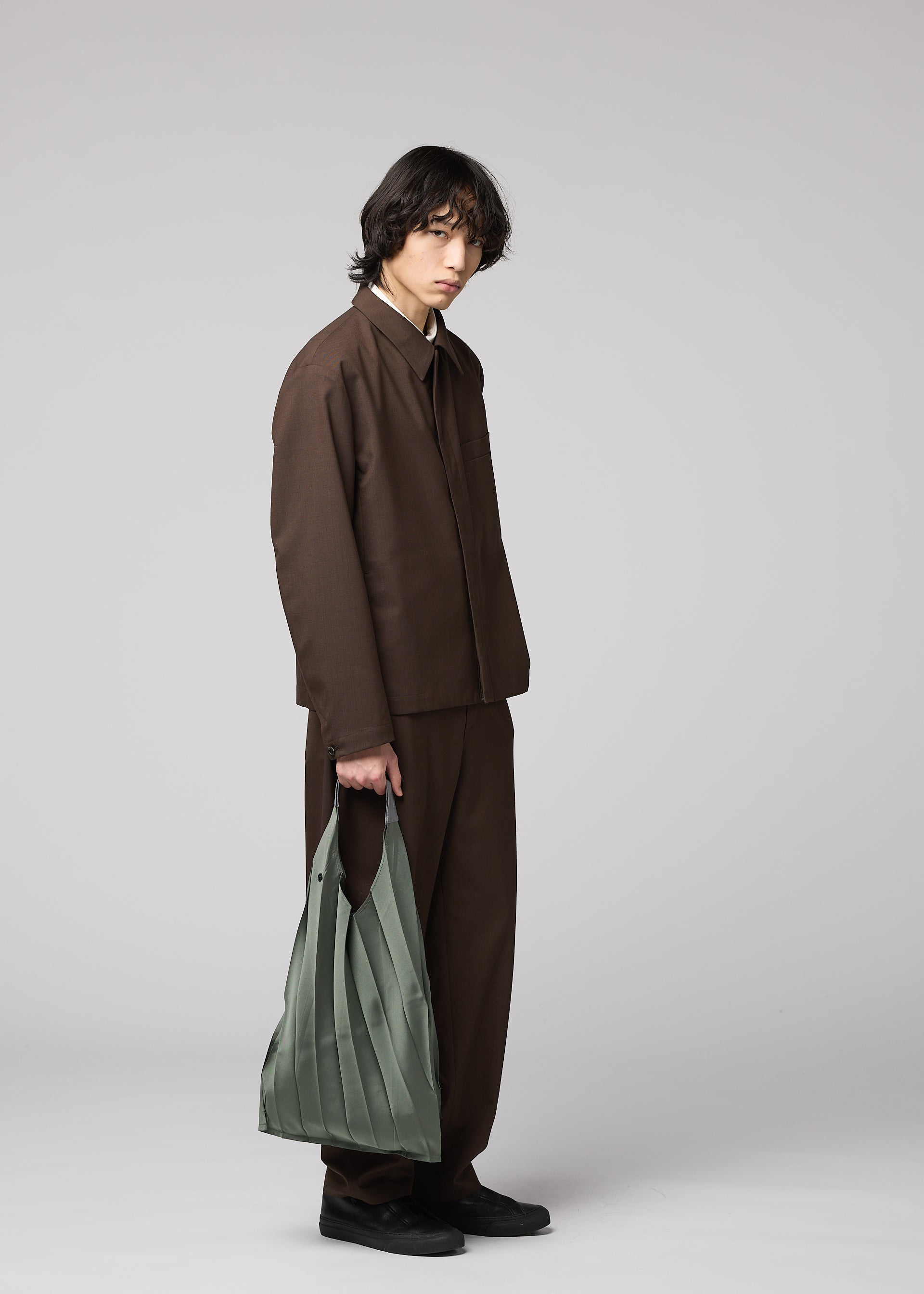 GURU GURU – isseymiyake.com