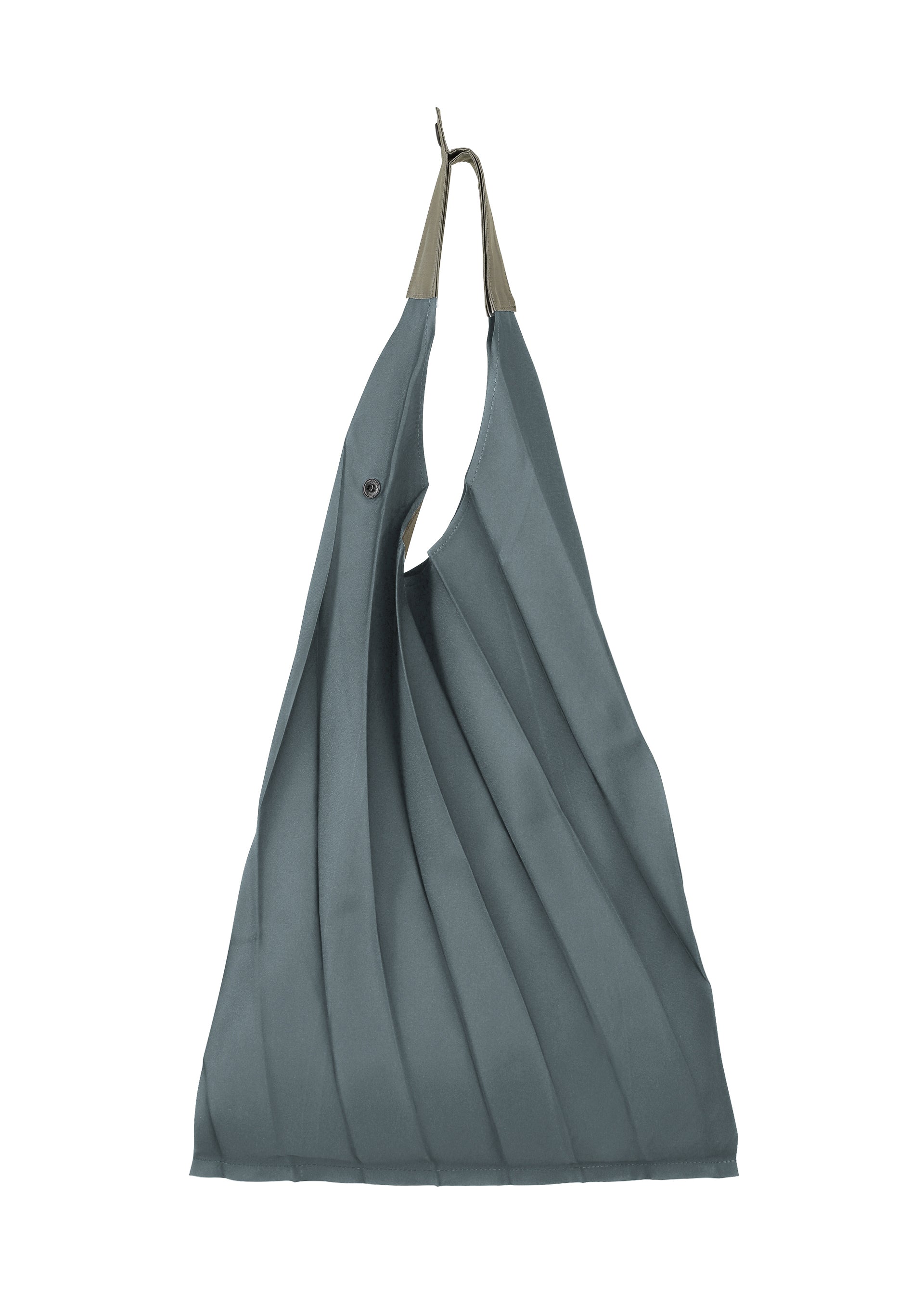 GURU GURU – isseymiyake.com