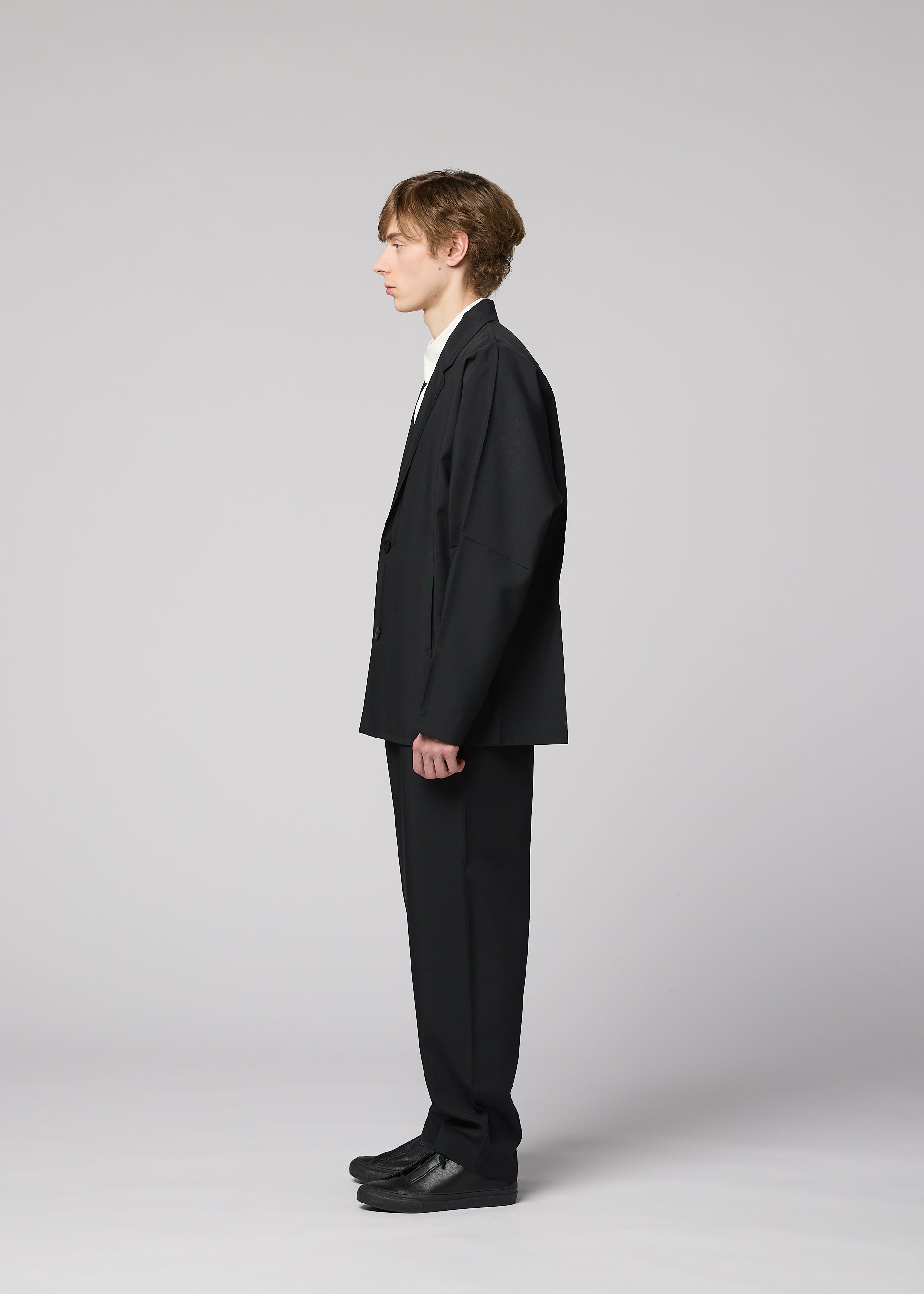 【美品】定価約12万円 薄手 ISSEY MIYAKE ジャケット ブラック 3 FLAT BLACK – isseymiyake.com