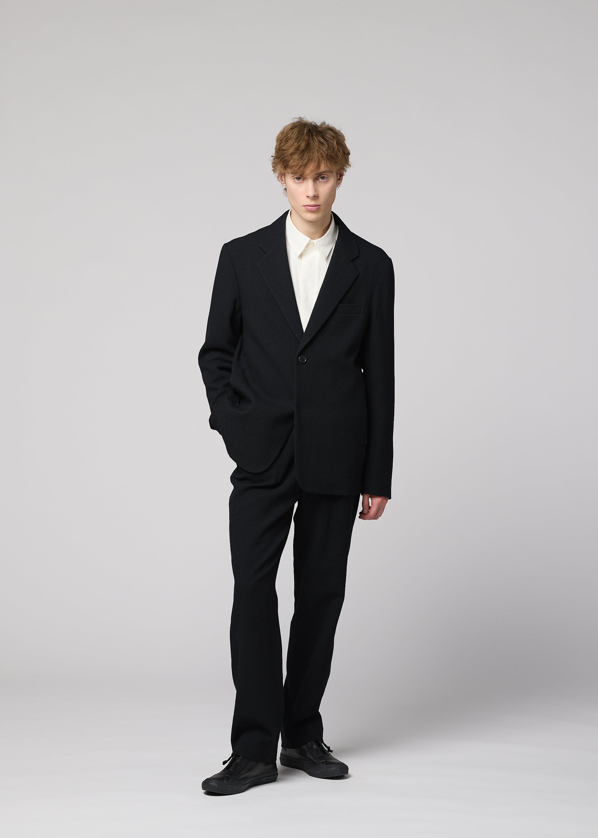 SHRINK WOOL – isseymiyake.com