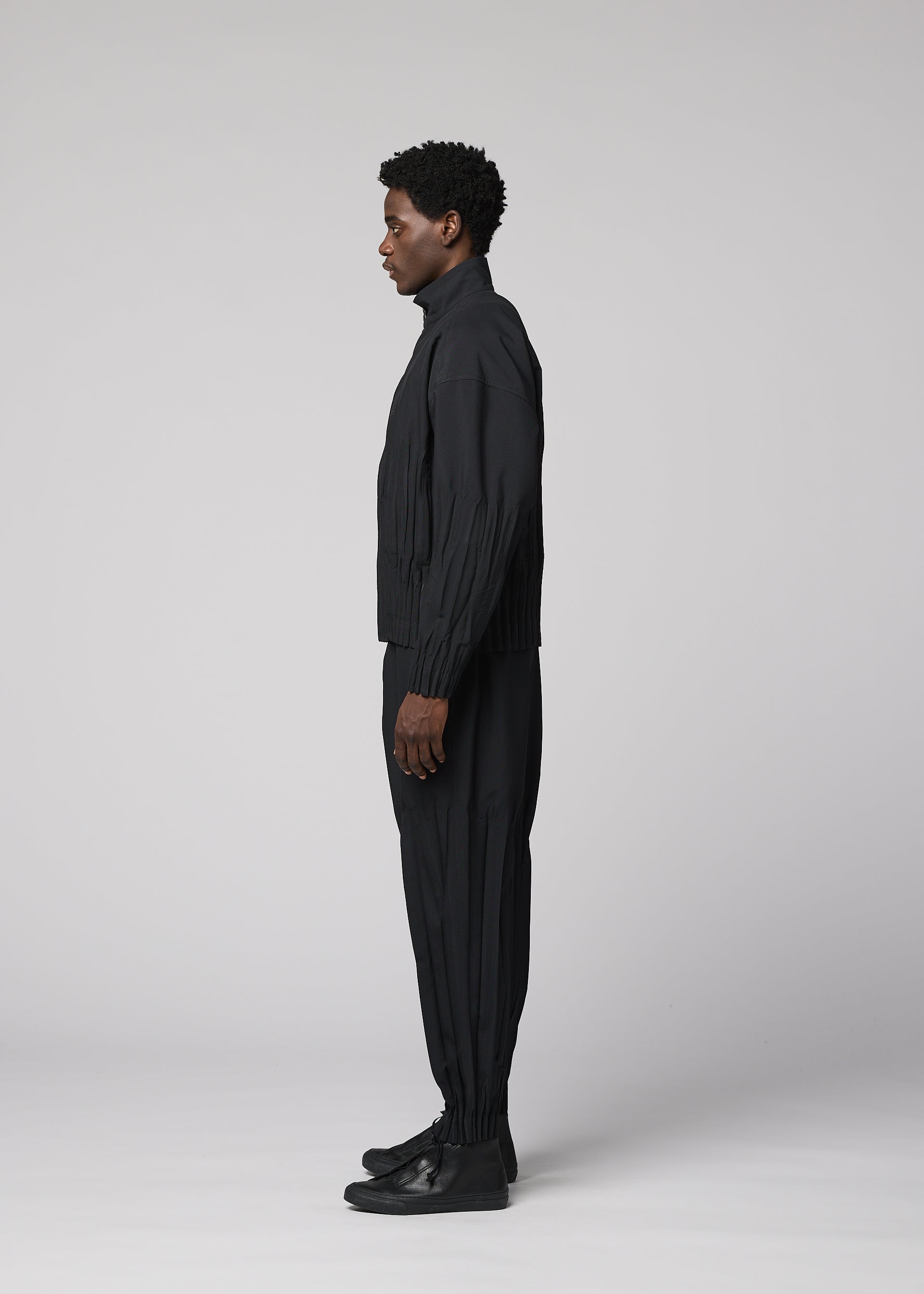 【新品】ISSEY MIYAKE アイムメン WAFT パンツ ブラック WAFT BLACK – isseymiyake.com