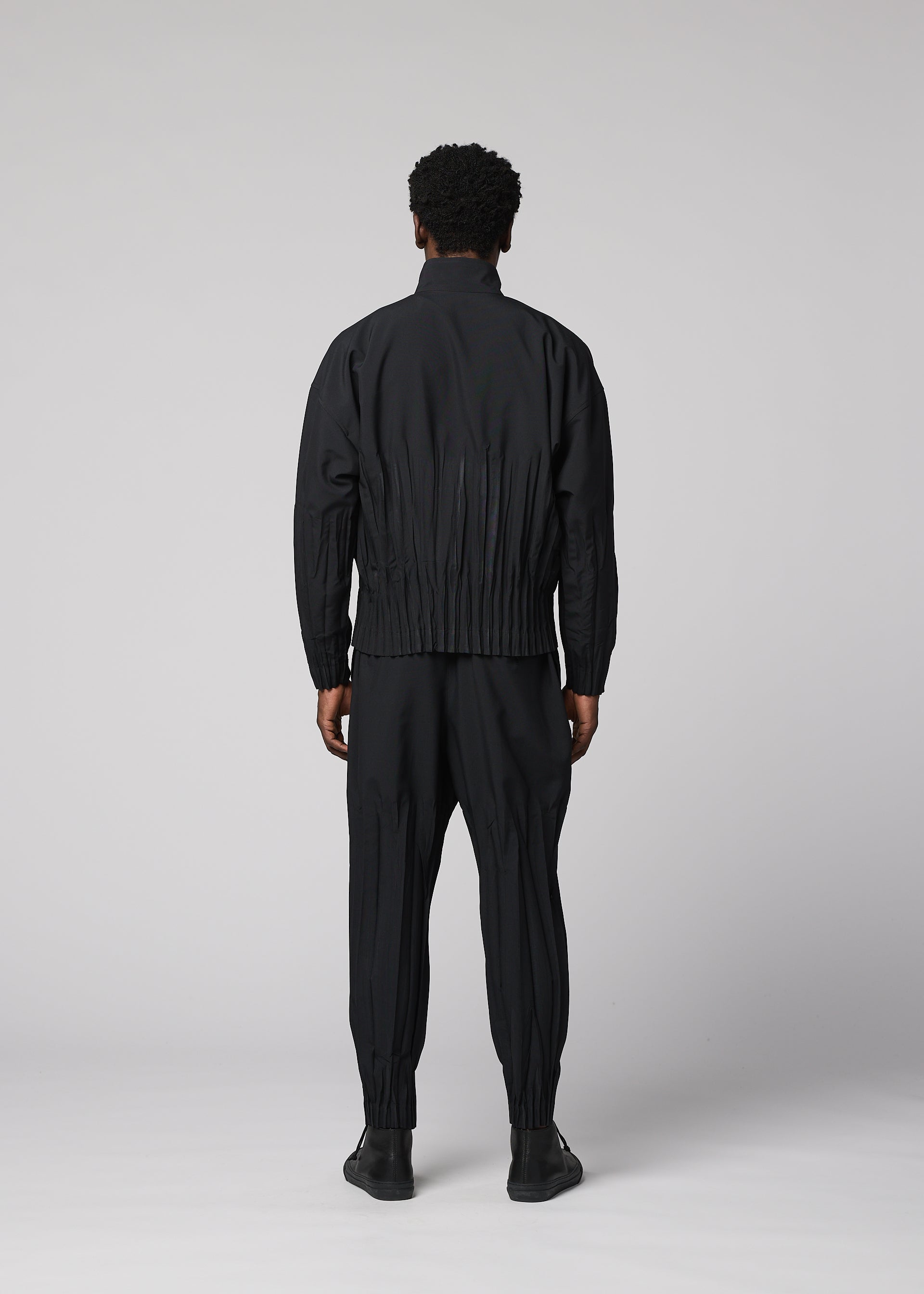 WAFT BLACK – isseymiyake.com