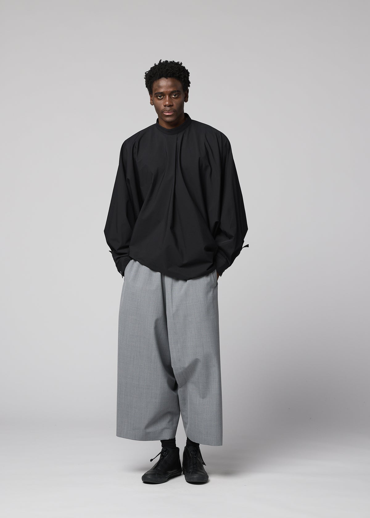 SUAVE、メンズ_パンツ、着用画像4