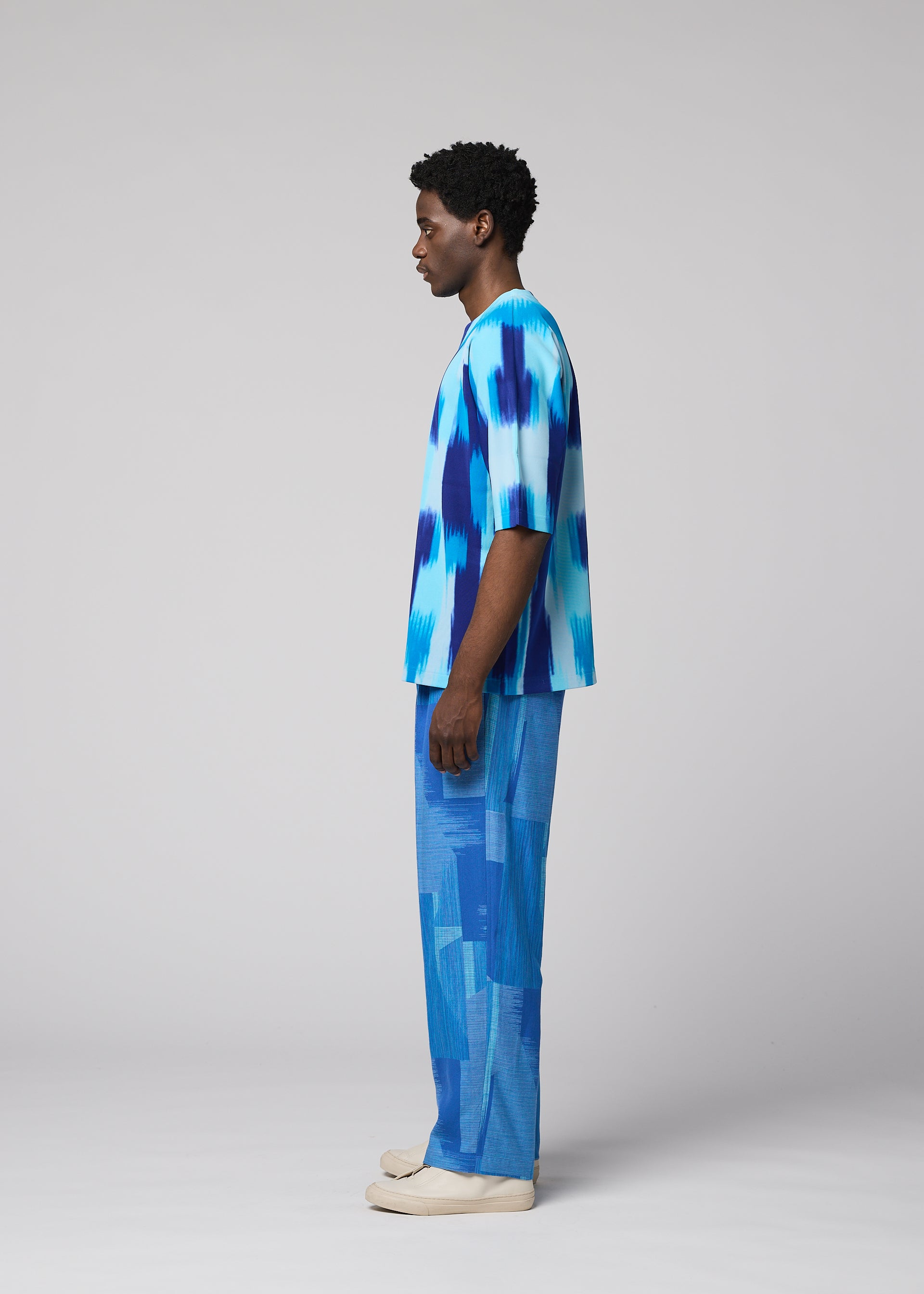FLAT DYE T、メンズ_トップス_トップ、着用画像2