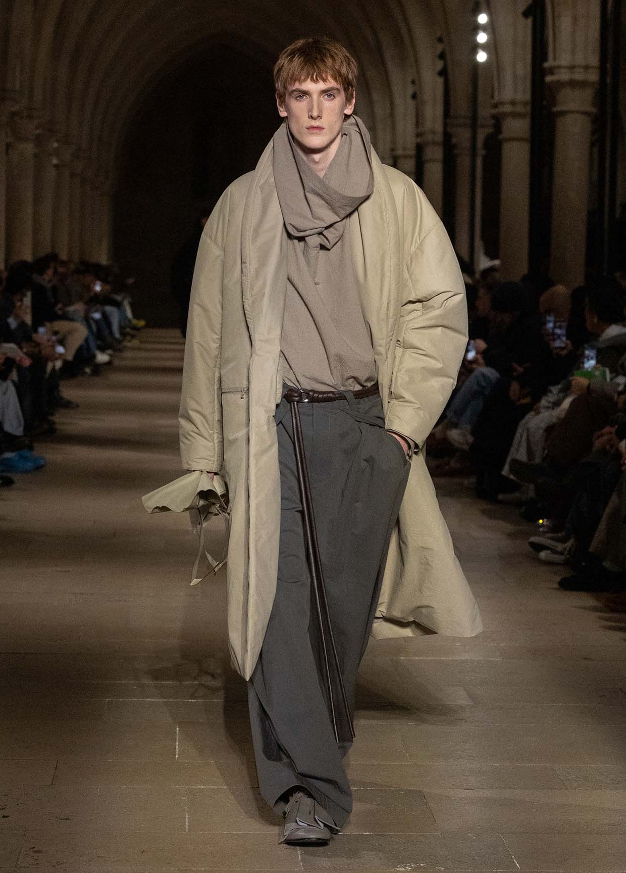 IM MEN AUTUMN WINTER 2026/27 コレクション 17 – isseymiyake.com