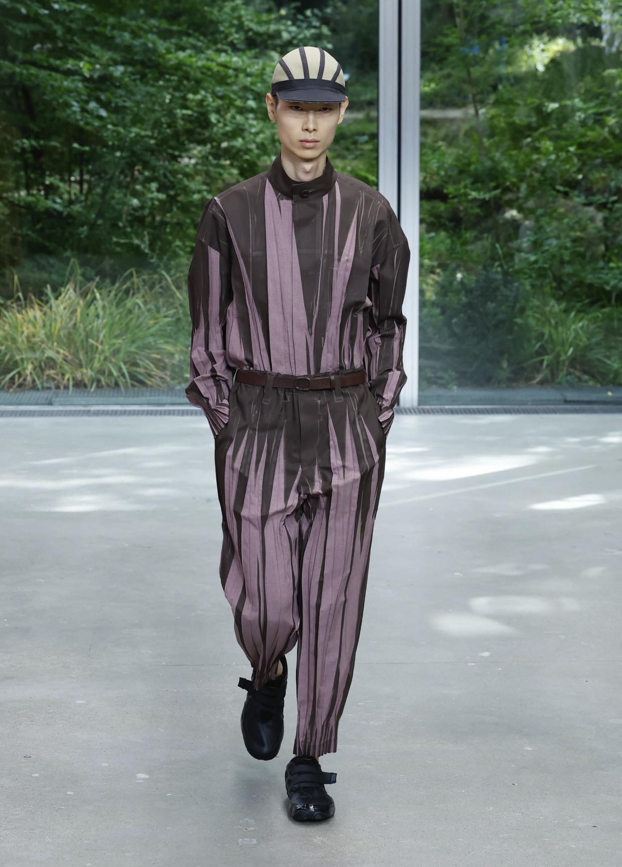 IM MEN SPRING SUMMER 2026 コレクション 16 – isseymiyake.com