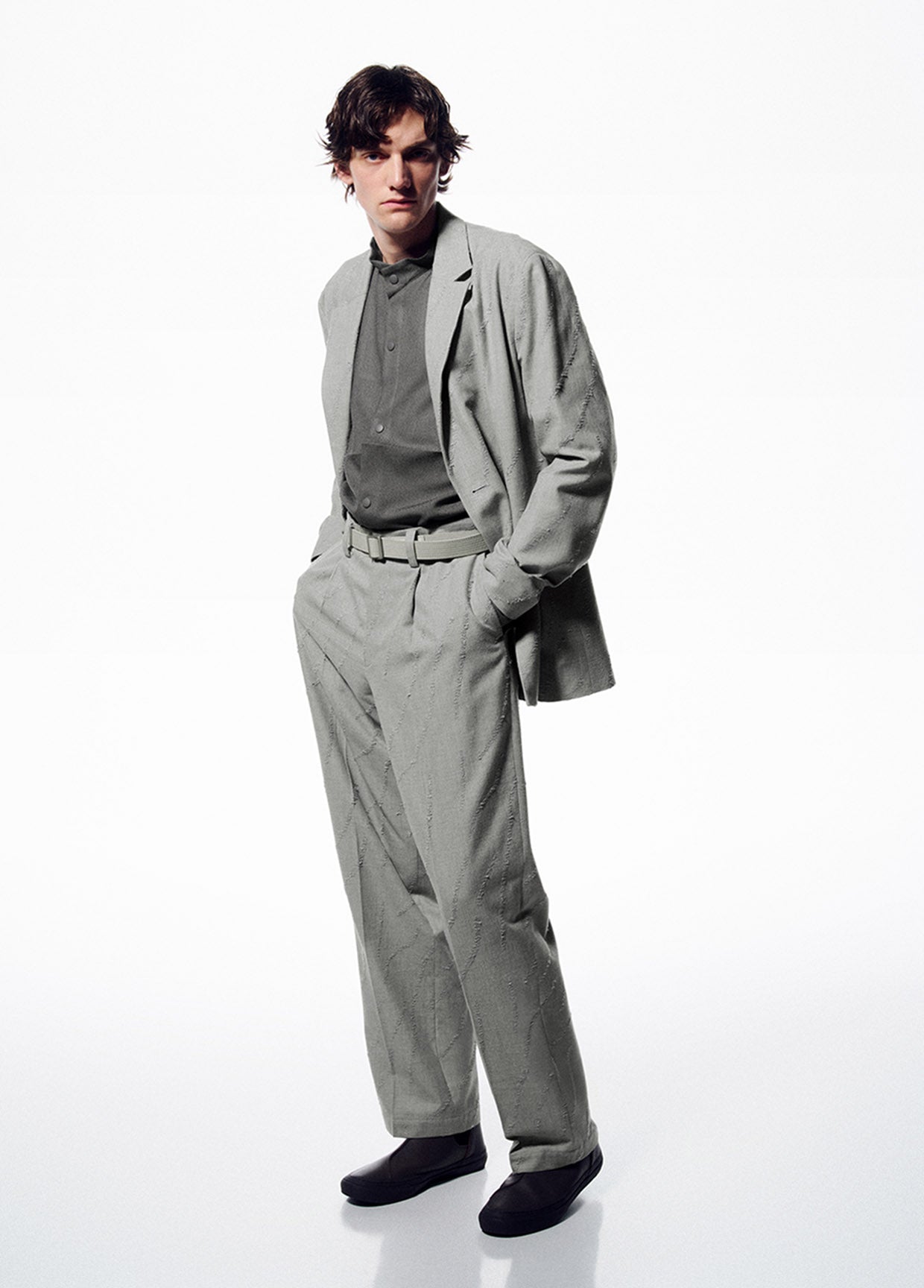 アイムメン　im men AIR PLEATS セットアップ アイテムのご紹介「AIR PLEATS」 – isseymiyake.com