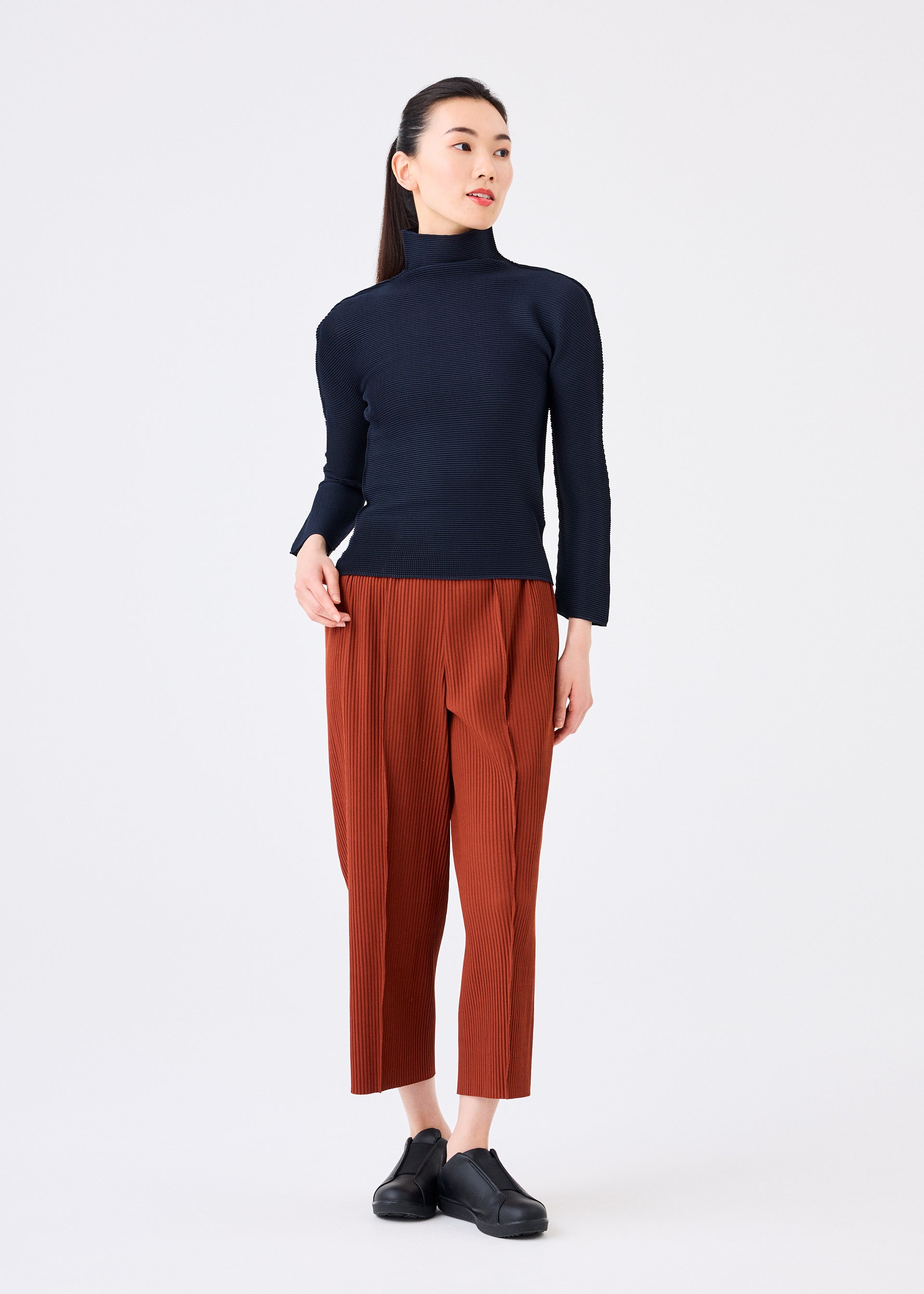 STRETCH PLEATS 5 – isseymiyake.com