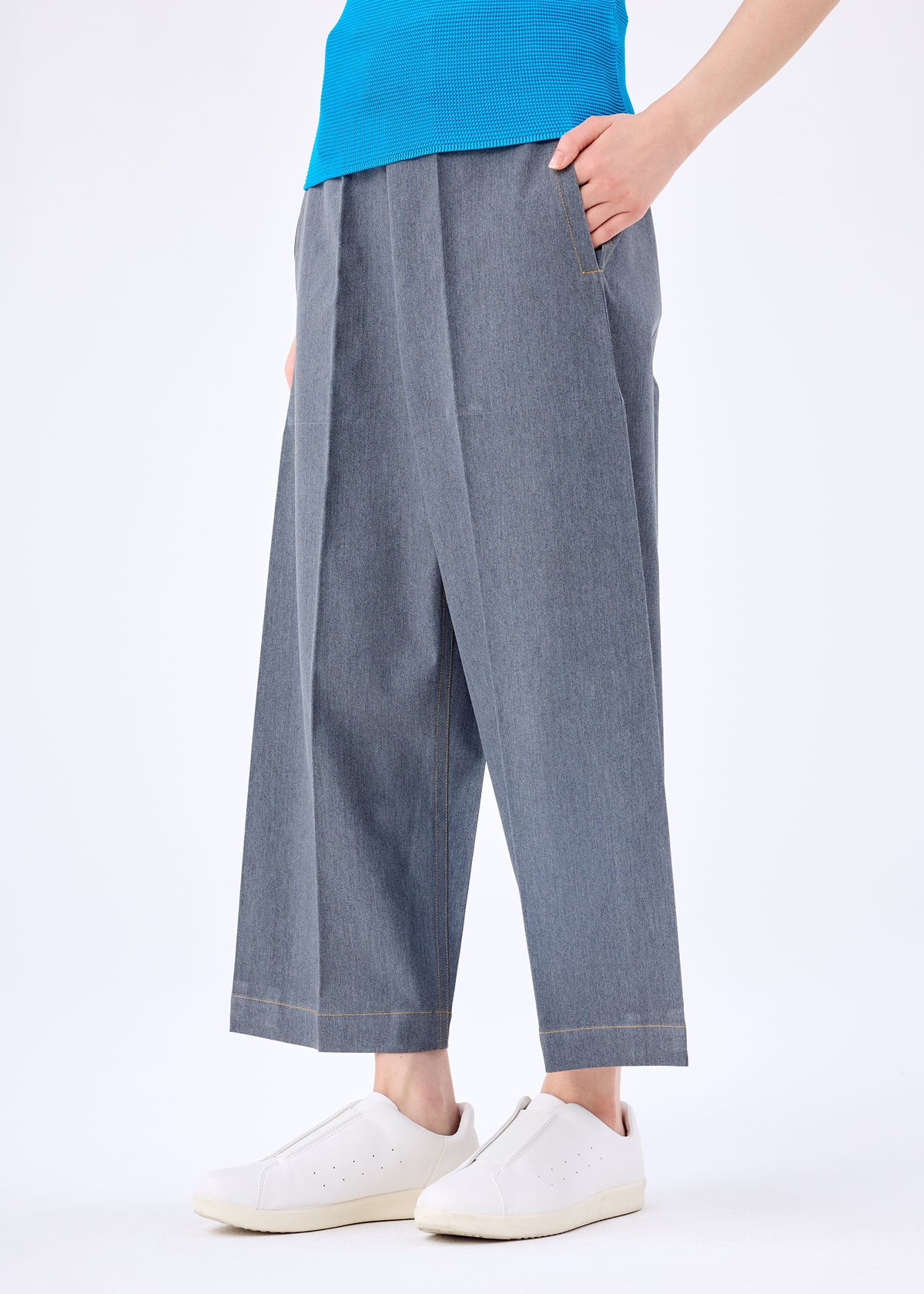 FLAT DENIM – isseymiyake.com