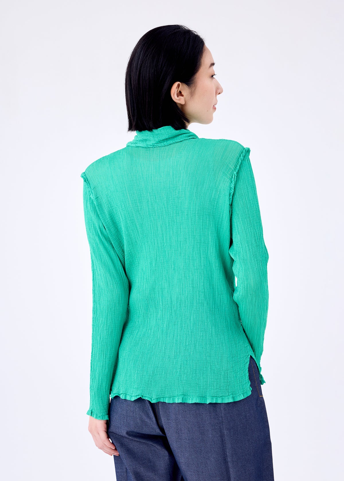 SEE-THROUGH CREPE – isseymiyake.com