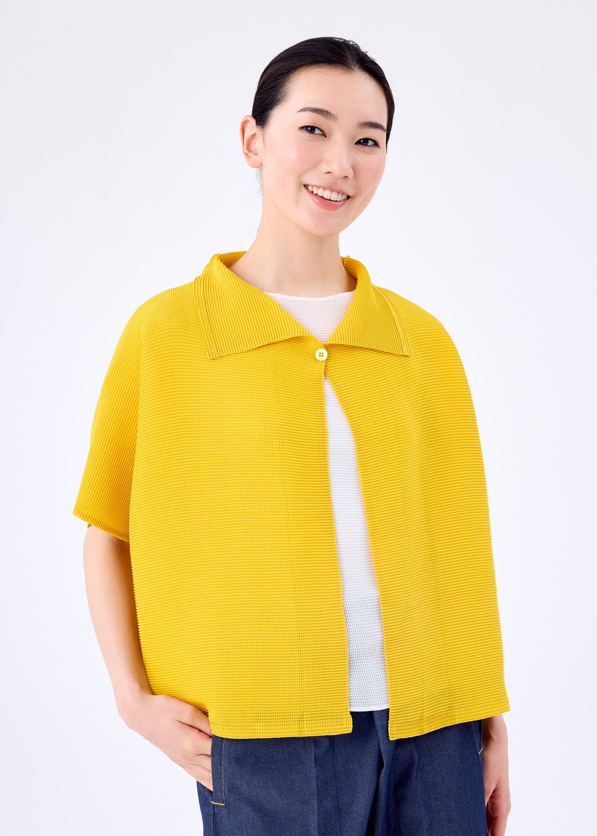 SQUARE STRETCH PLEATS – isseymiyake.com 