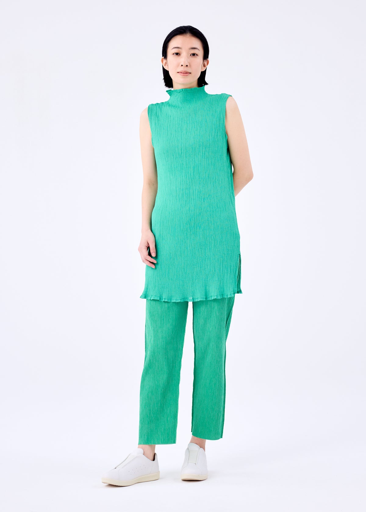 SEE-THROUGH CREPE – isseymiyake.com