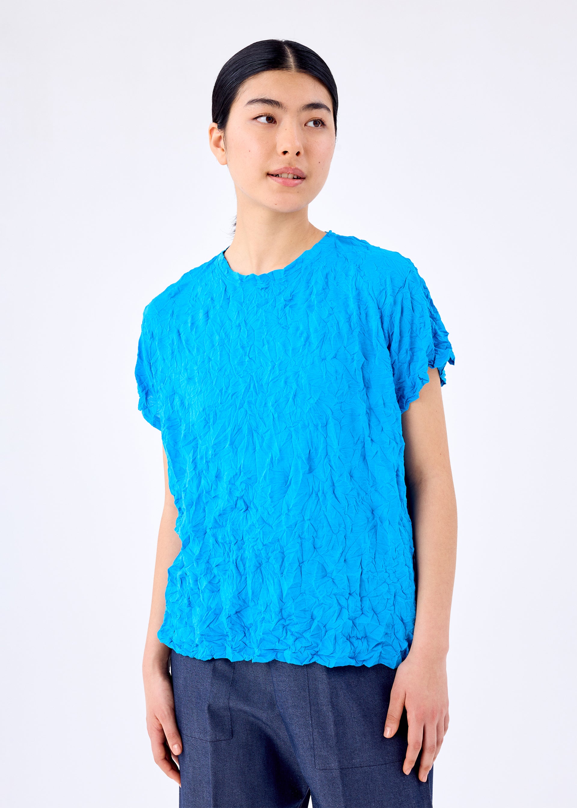 MERINGUE T-SHIRT – isseymiyake.com