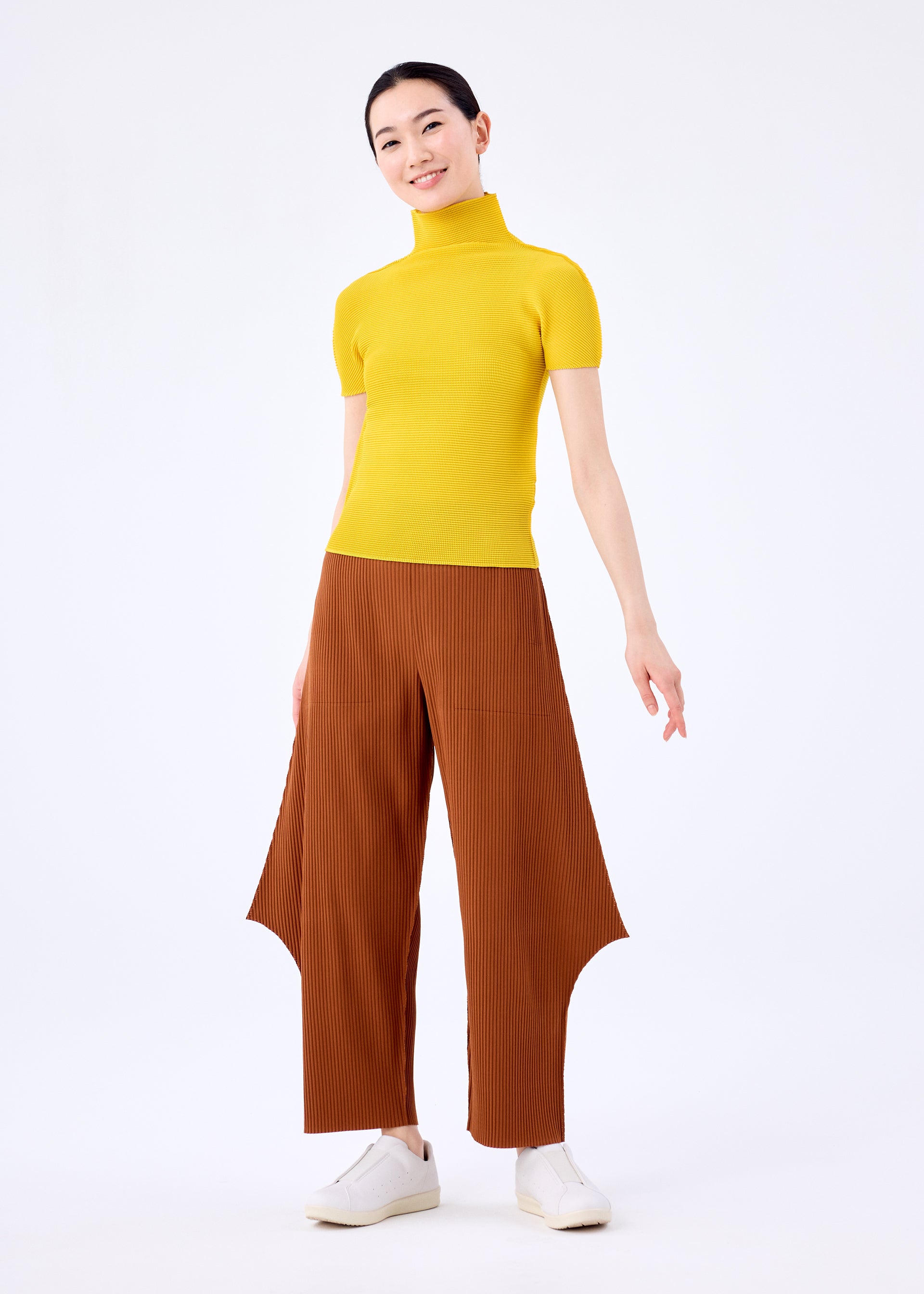 JUMP PLEATS – isseymiyake.com