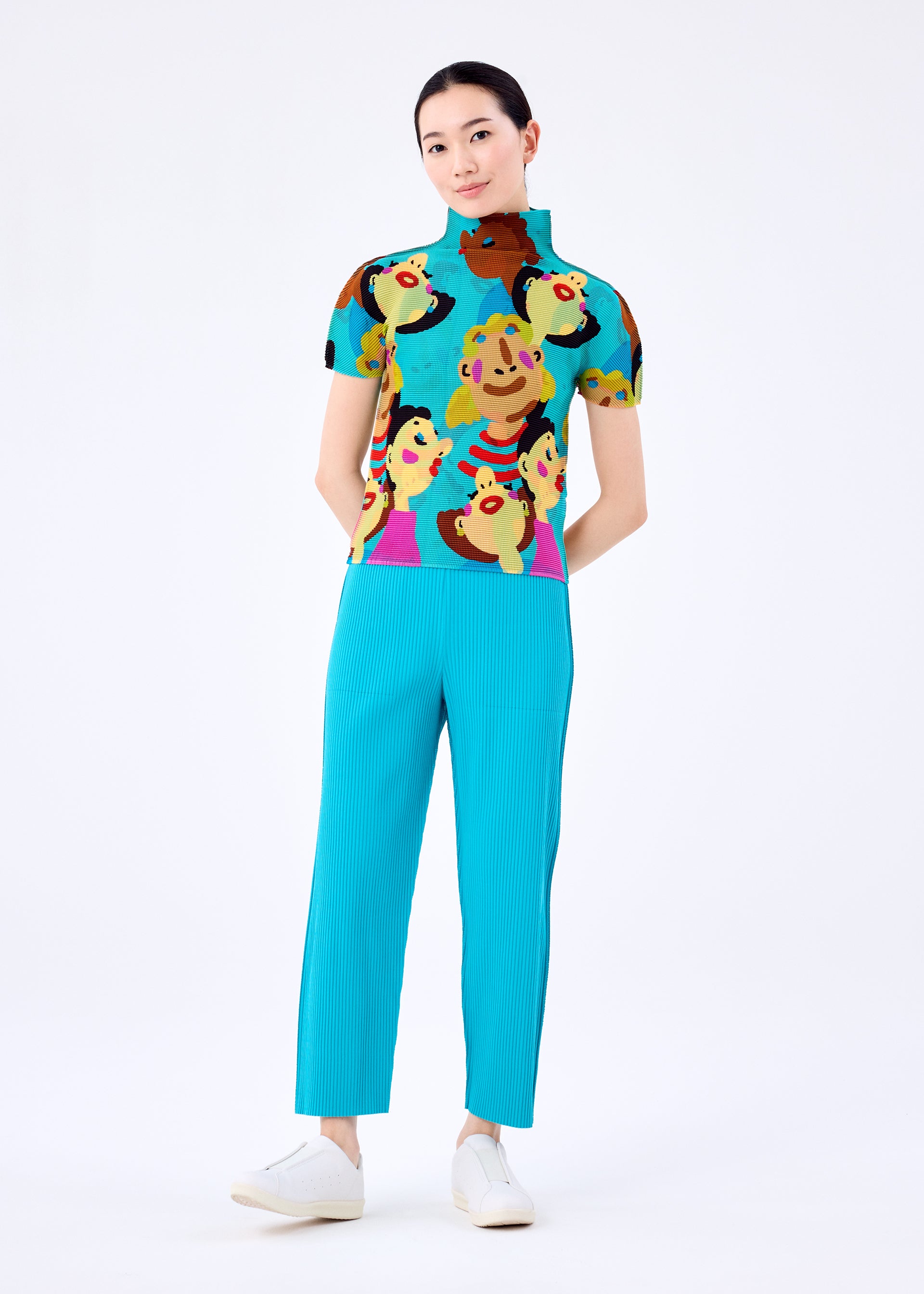 FINE KNIT PLEATS COLOR 1 – isseymiyake.com