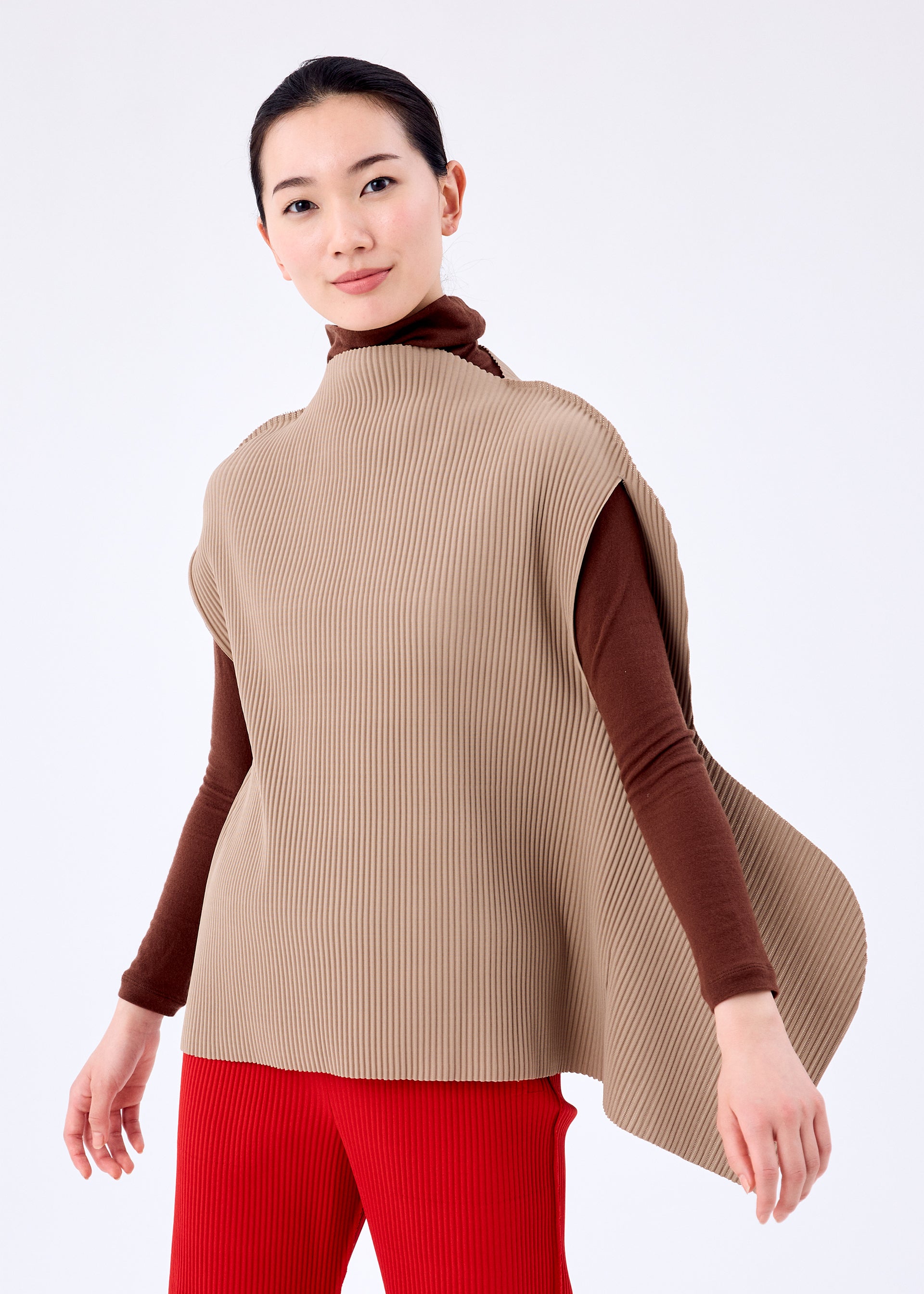 SESSION PLEATS – isseymiyake.com
