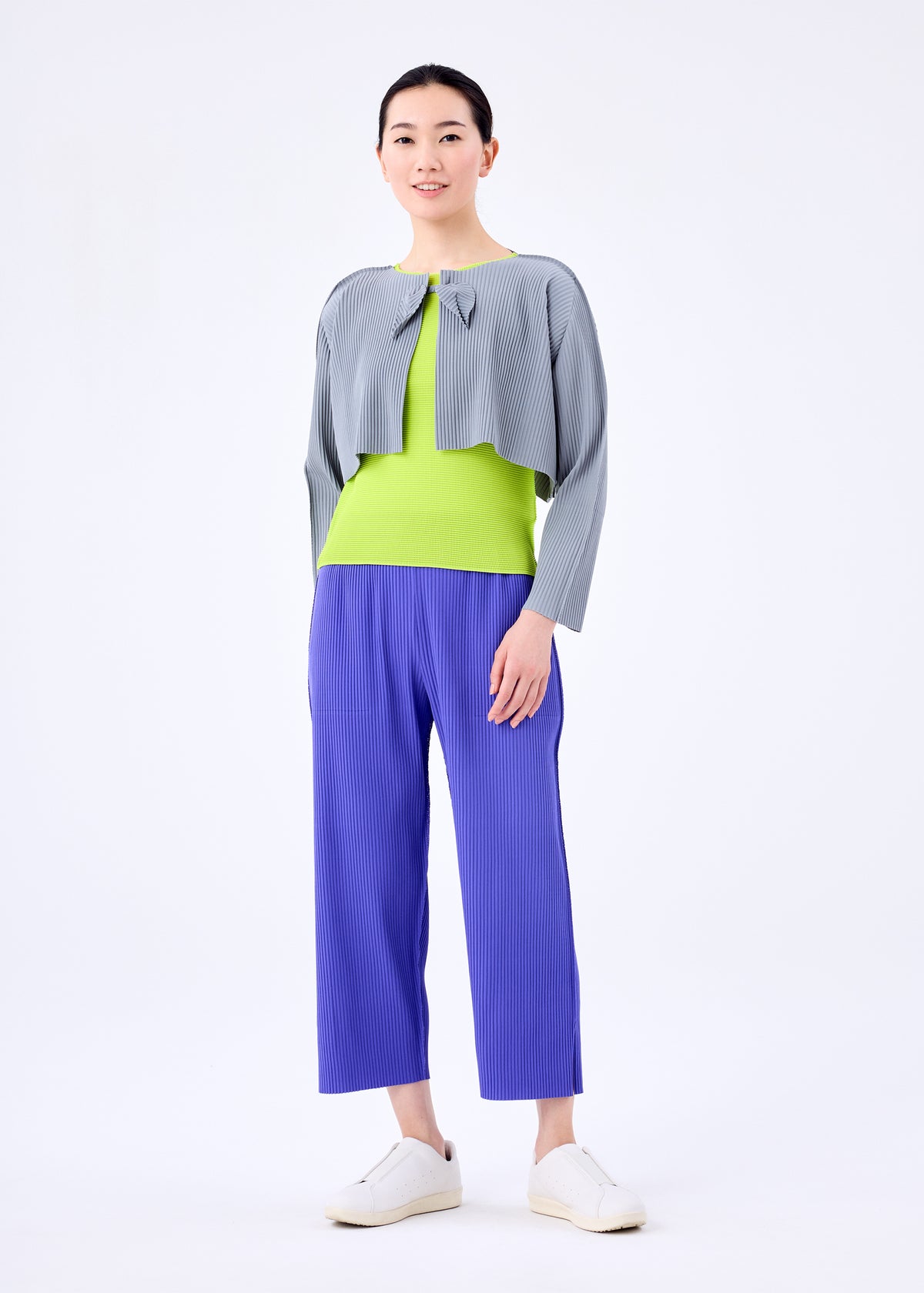 LEAF PLEATS – isseymiyake.com