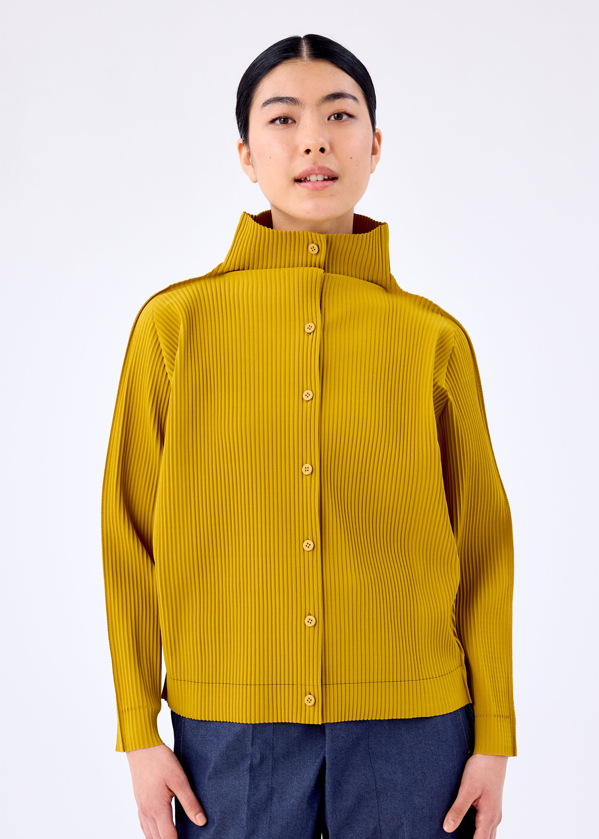 FINE KNIT PLEATS COLOR 2 – isseymiyake.com 