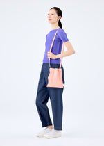 DICE PLEATS BAG、バッグ&財布_ショルダーバッグ、着用画像1