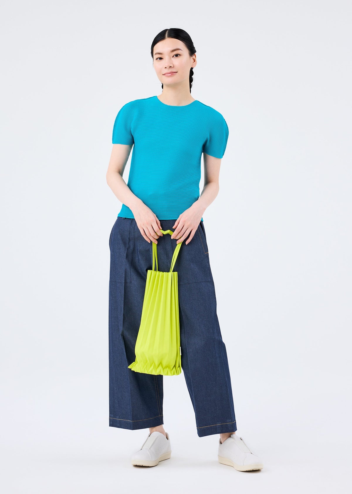 TRUNK PLEATS BAG 12、バッグ&財布_トートバッグ、着用画像1