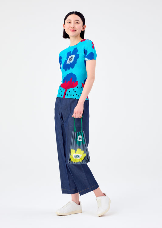 GROW TRUNK PLEATS BAG、バッグ&財布_トートバッグ、着用画像1
