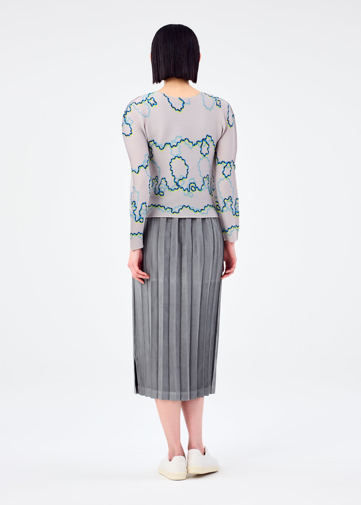 SUEDE LIKE PLEATS BOTTOM、ウィメンズ_スカート、着用画像2