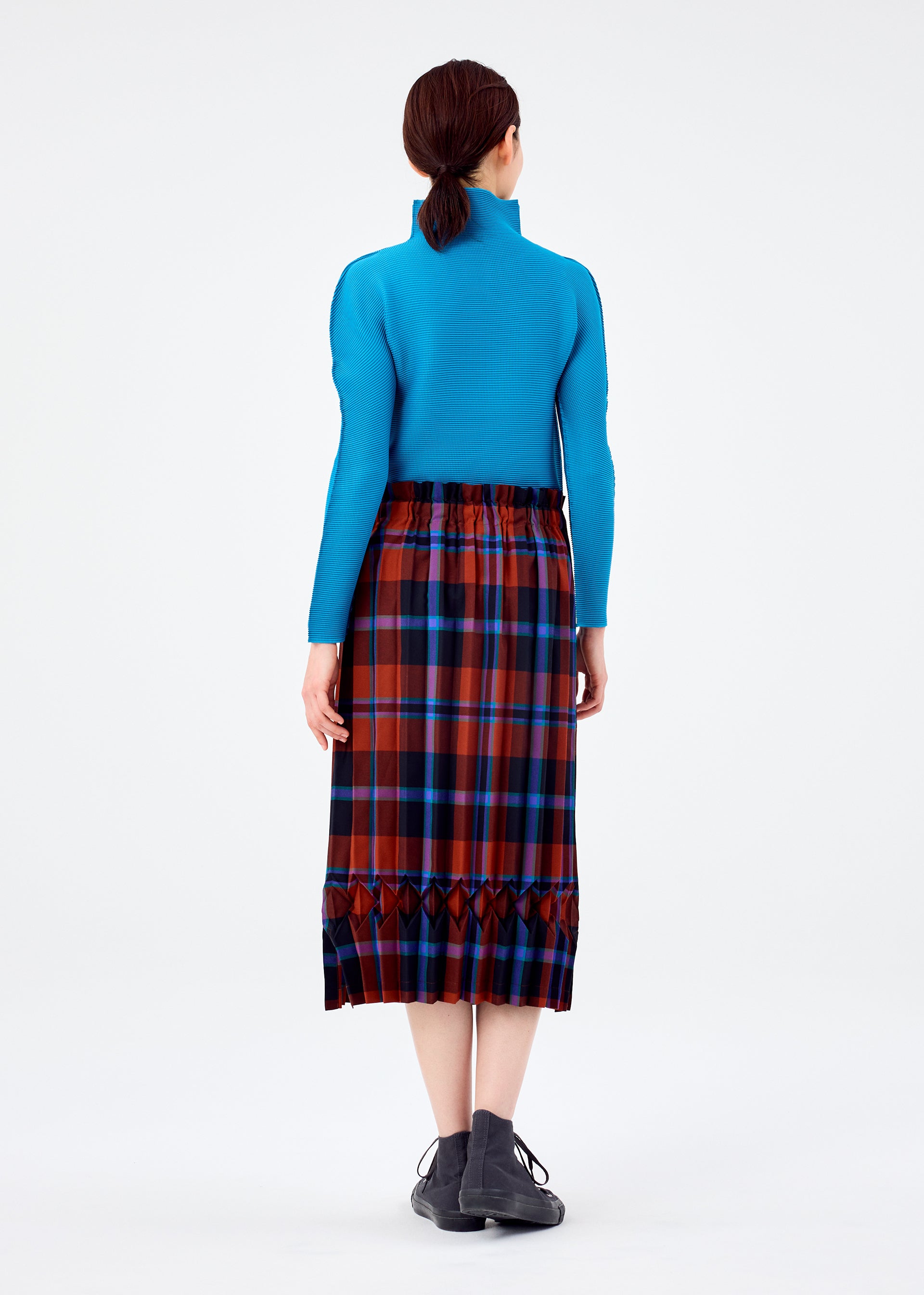 TARTAN CHECK PLEATS – isseymiyake.com