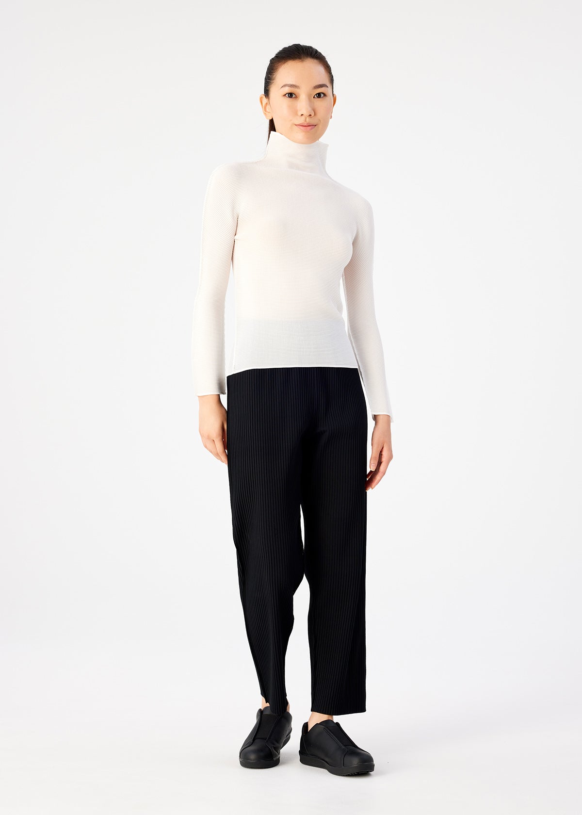 STRETCH PLEATS、ウィメンズ_トップス_トップ、着用画像3