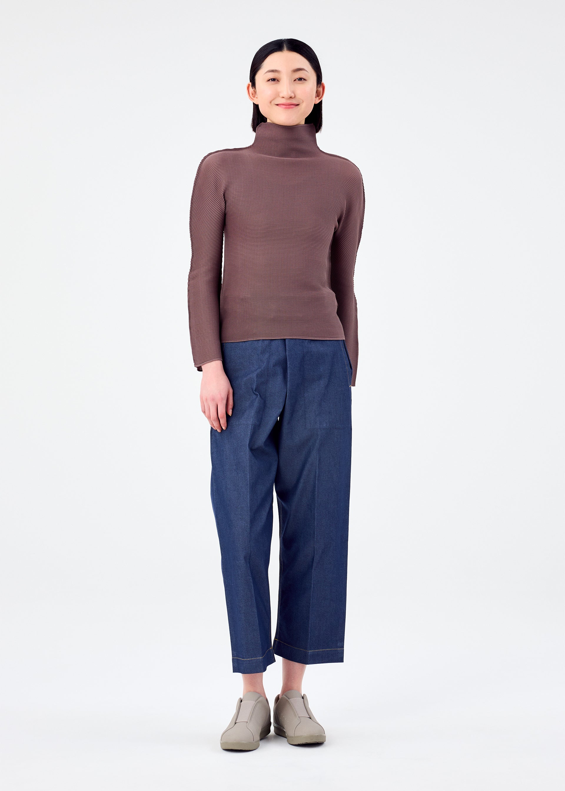 STRETCH PLEATS 5、ウィメンズ_トップス_トップ、着用画像3