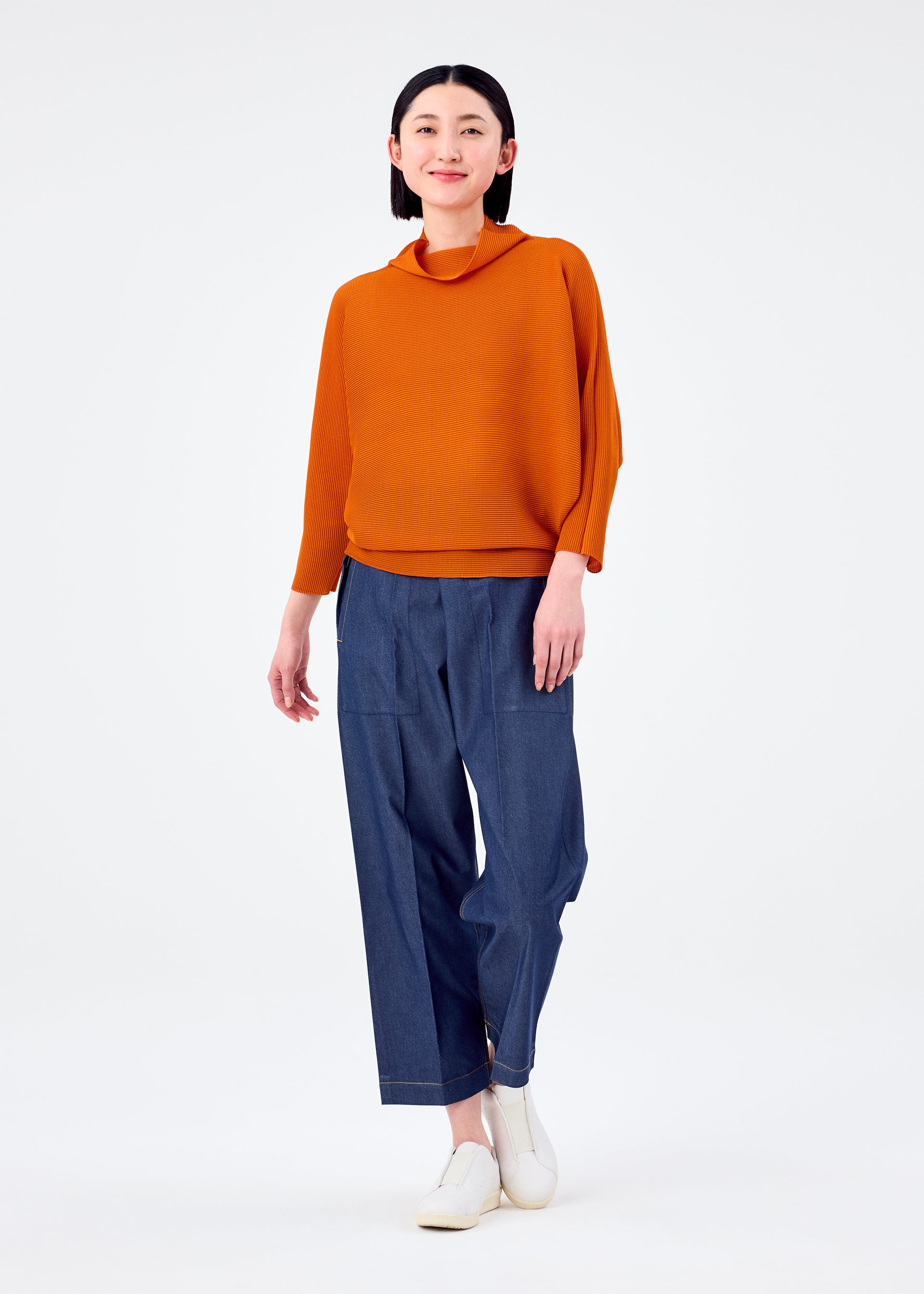 DOLMAN STRETCH PLEATS 3 – isseymiyake.com