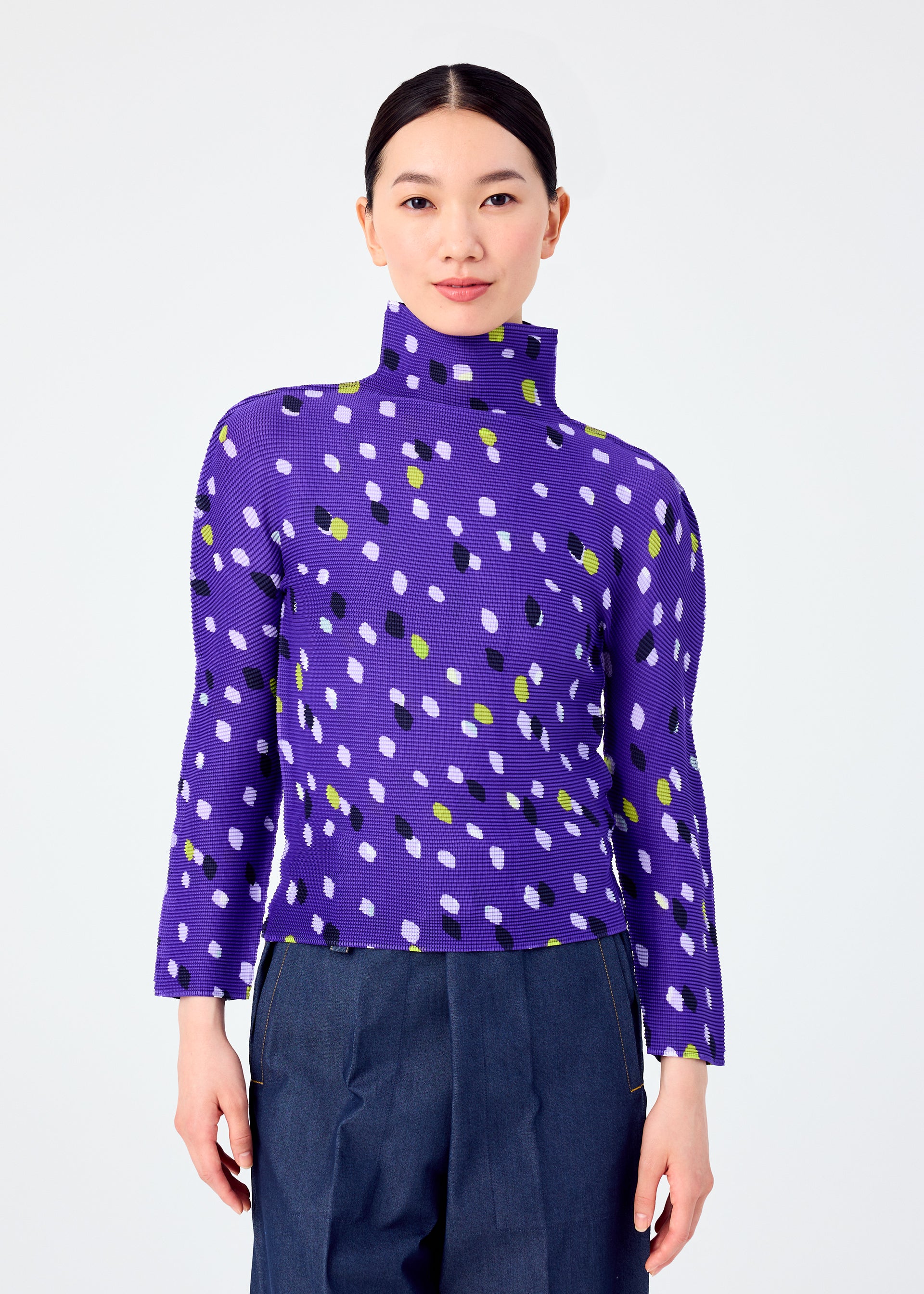 TIME DOTS – isseymiyake.com