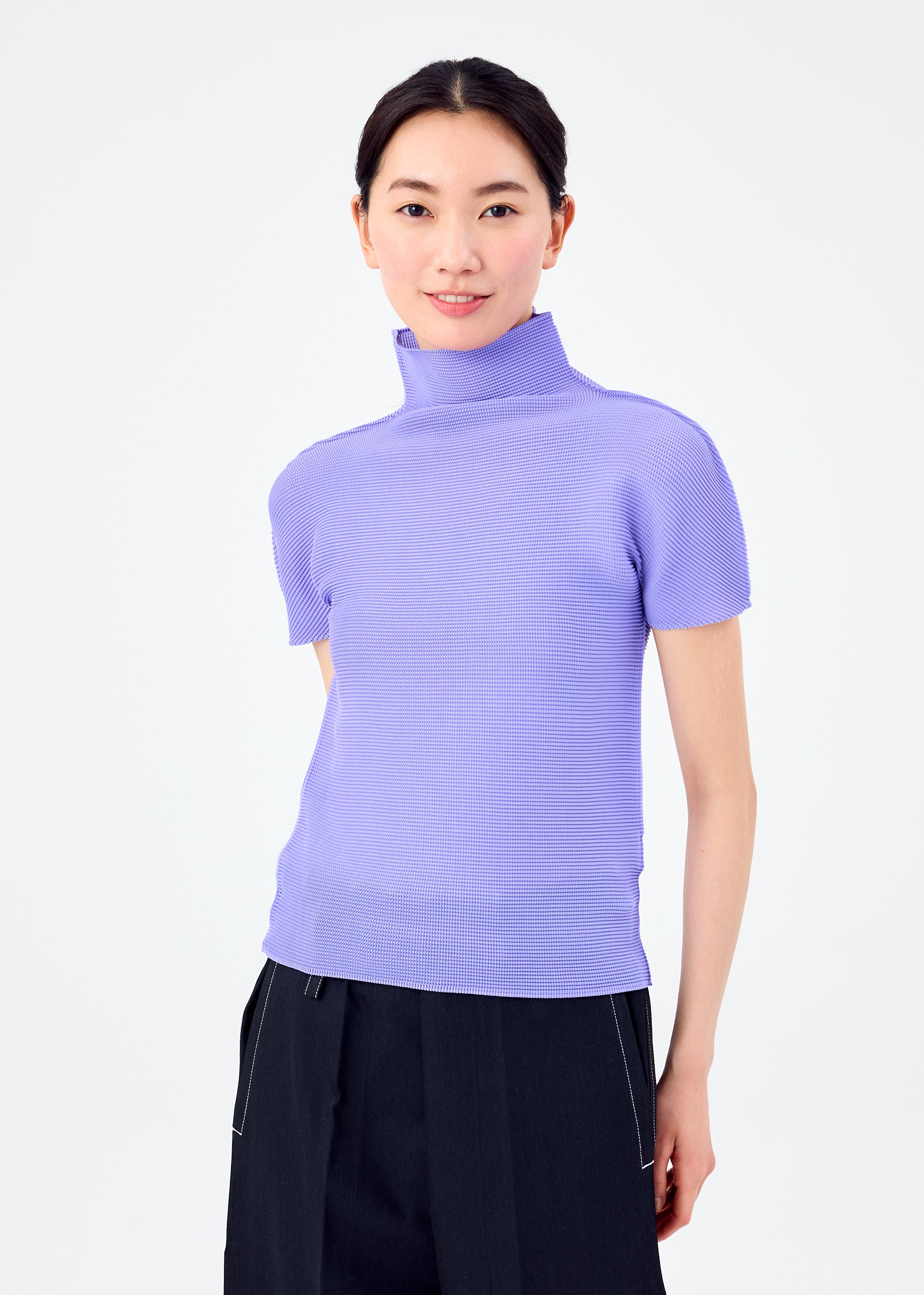 STRETCH PLEATS 1、ウィメンズ_トップス_トップ、着用画像1
