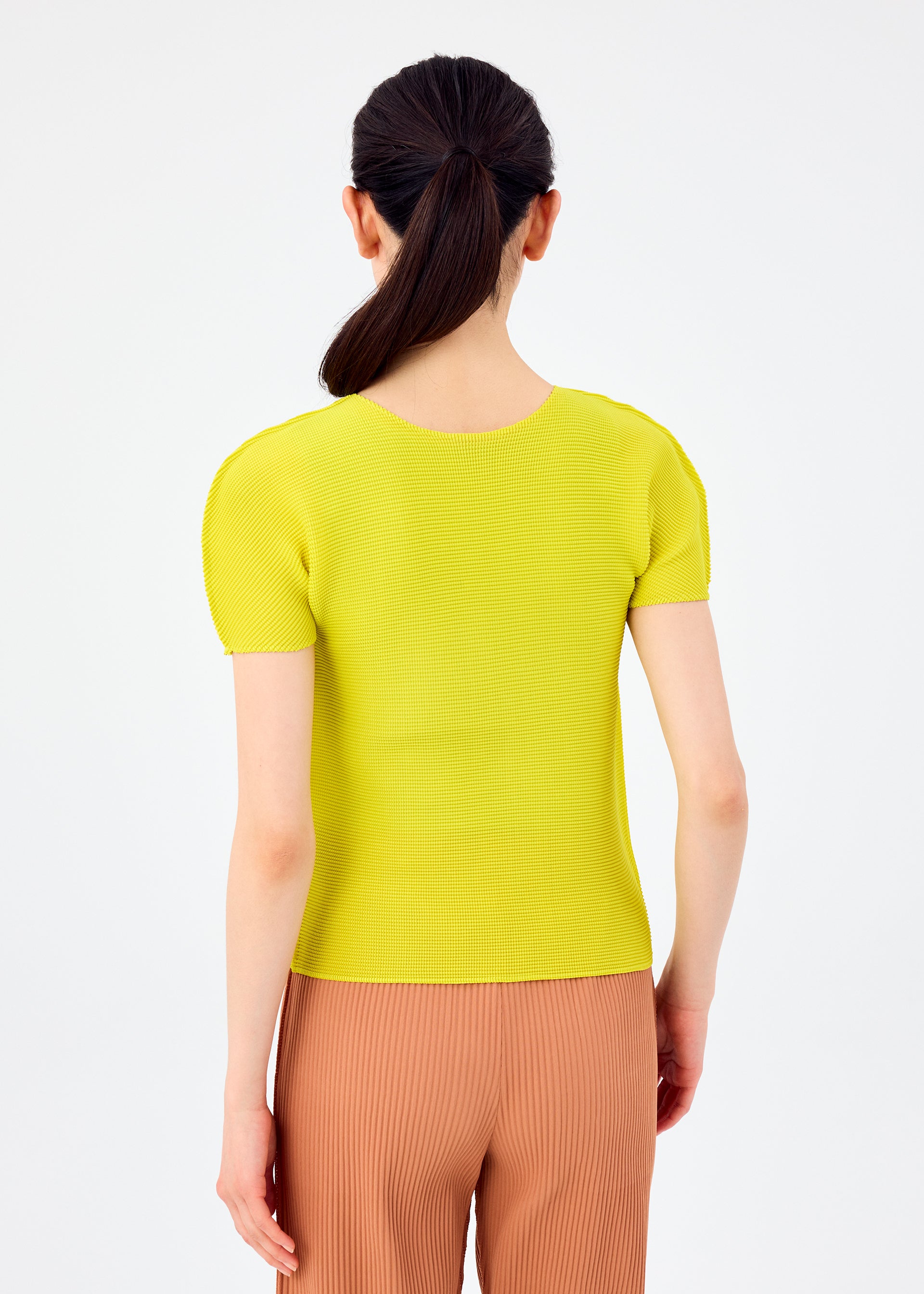 STRETCH PLEATS 3 – isseymiyake.com