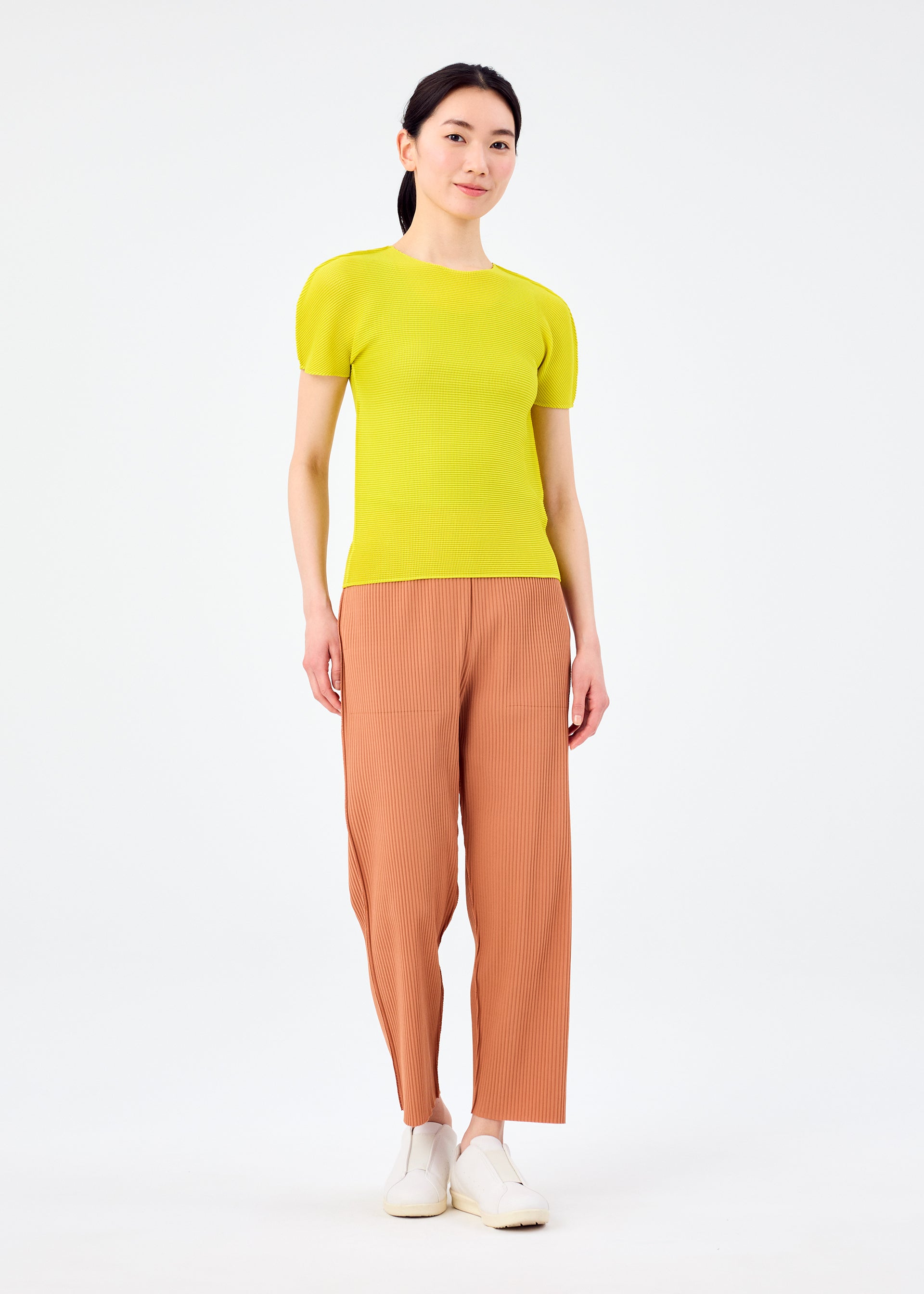 pleats please イッセイミヤケ　半袖　サイズ3 オレンジ STRETCH PLEATS 3 – isseymiyake.com