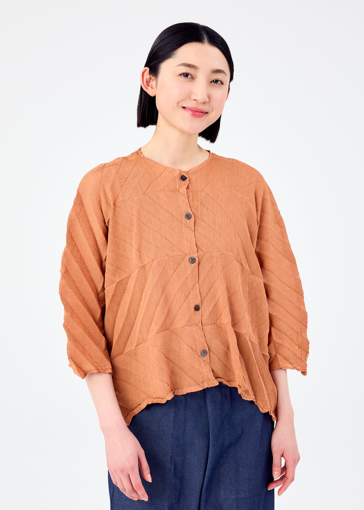 ZIG ZAG SEE-THROUGH CREPE、ウィメンズ_トップス_カーディガン、着用画像1