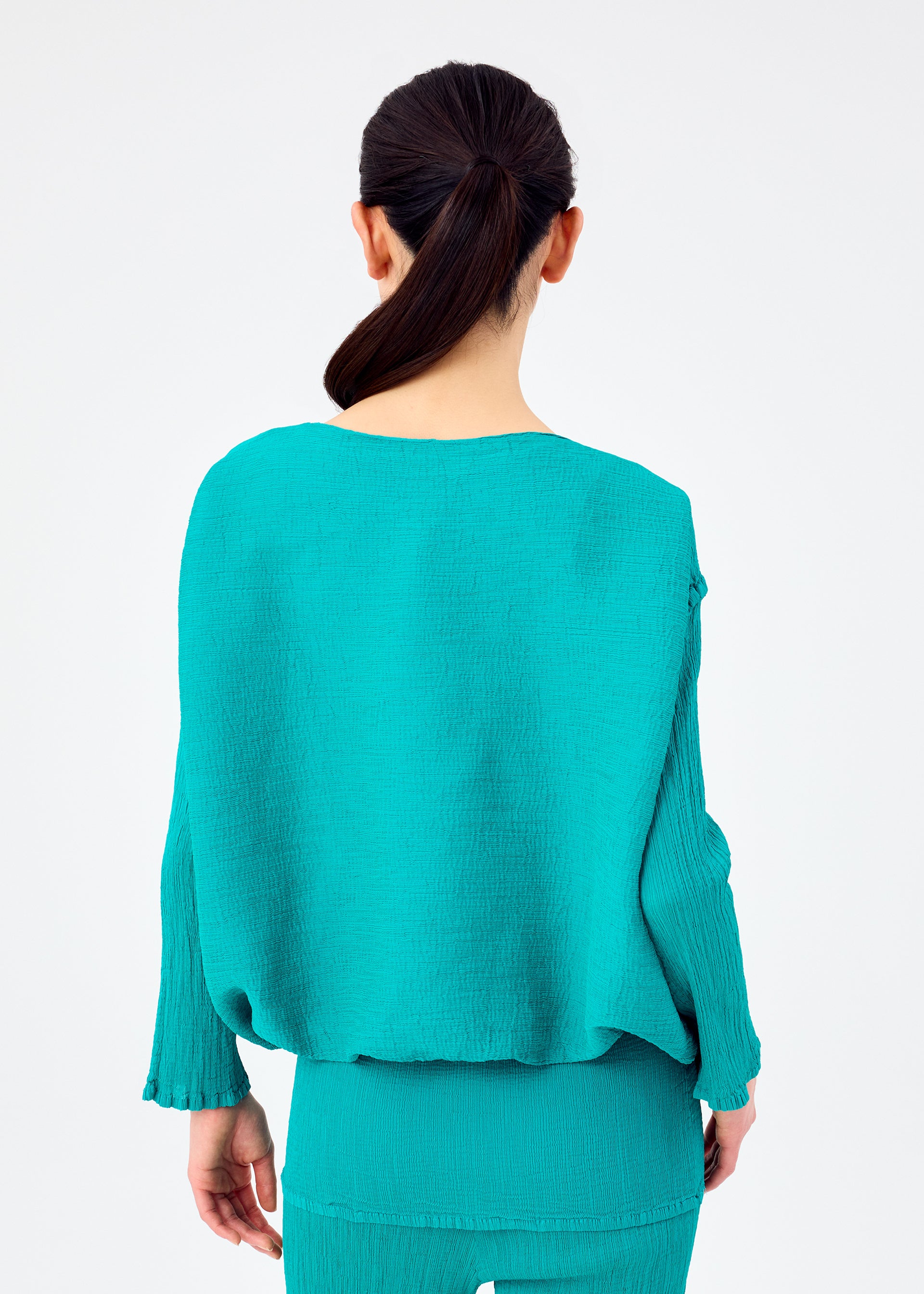 BALLOON SEE-THROUGH CREPE – isseymiyake.com