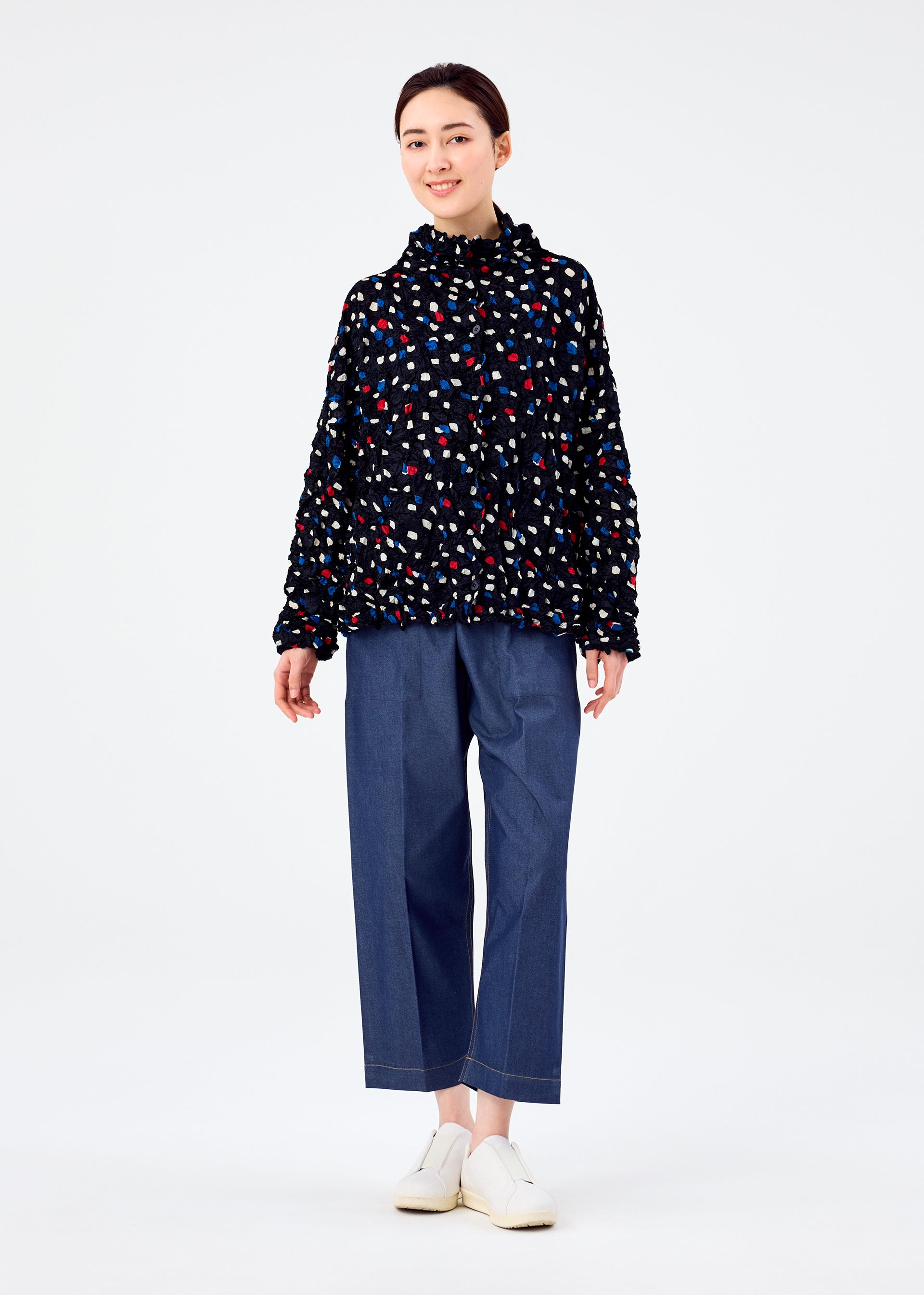 TIME DOTS VELOUR MERINGUE – isseymiyake.com