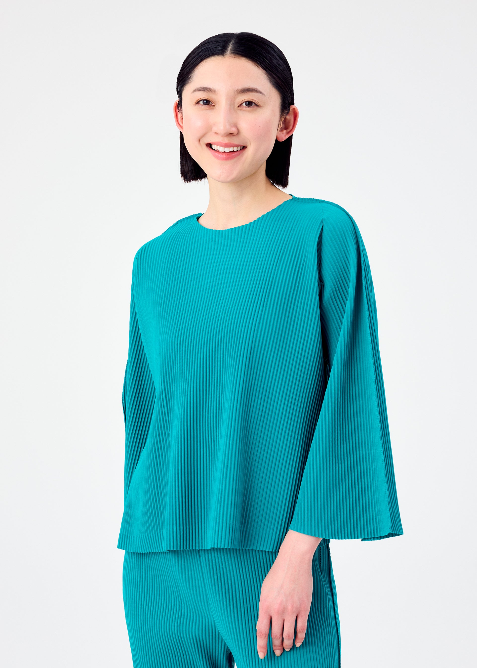 me ISSEY MIYAKE – isseymiyake.com