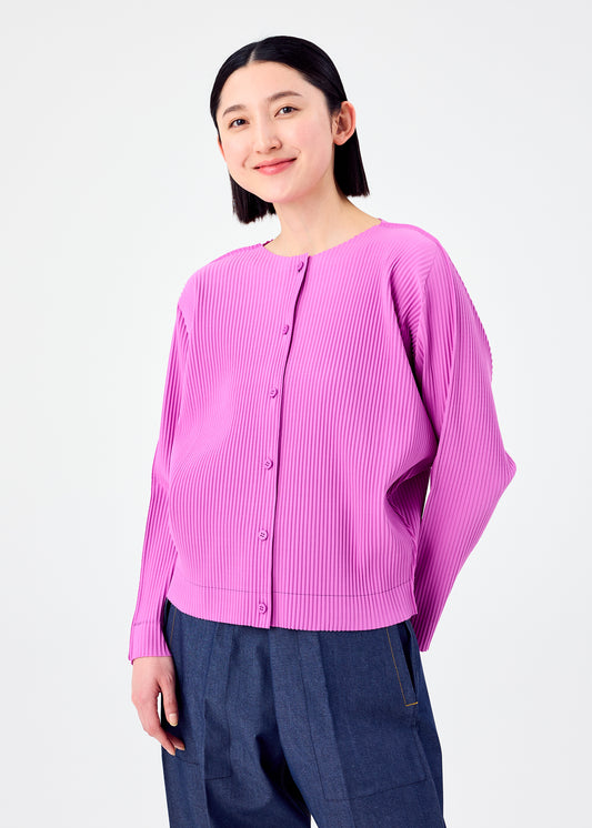 FINE KNIT PLEATS COLOR 1、ウィメンズ_トップス_カーディガン、着用画像1
