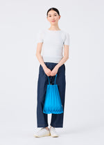TRUNK PLEATS BAG 12、バッグ&財布_トートバッグ、着用画像1