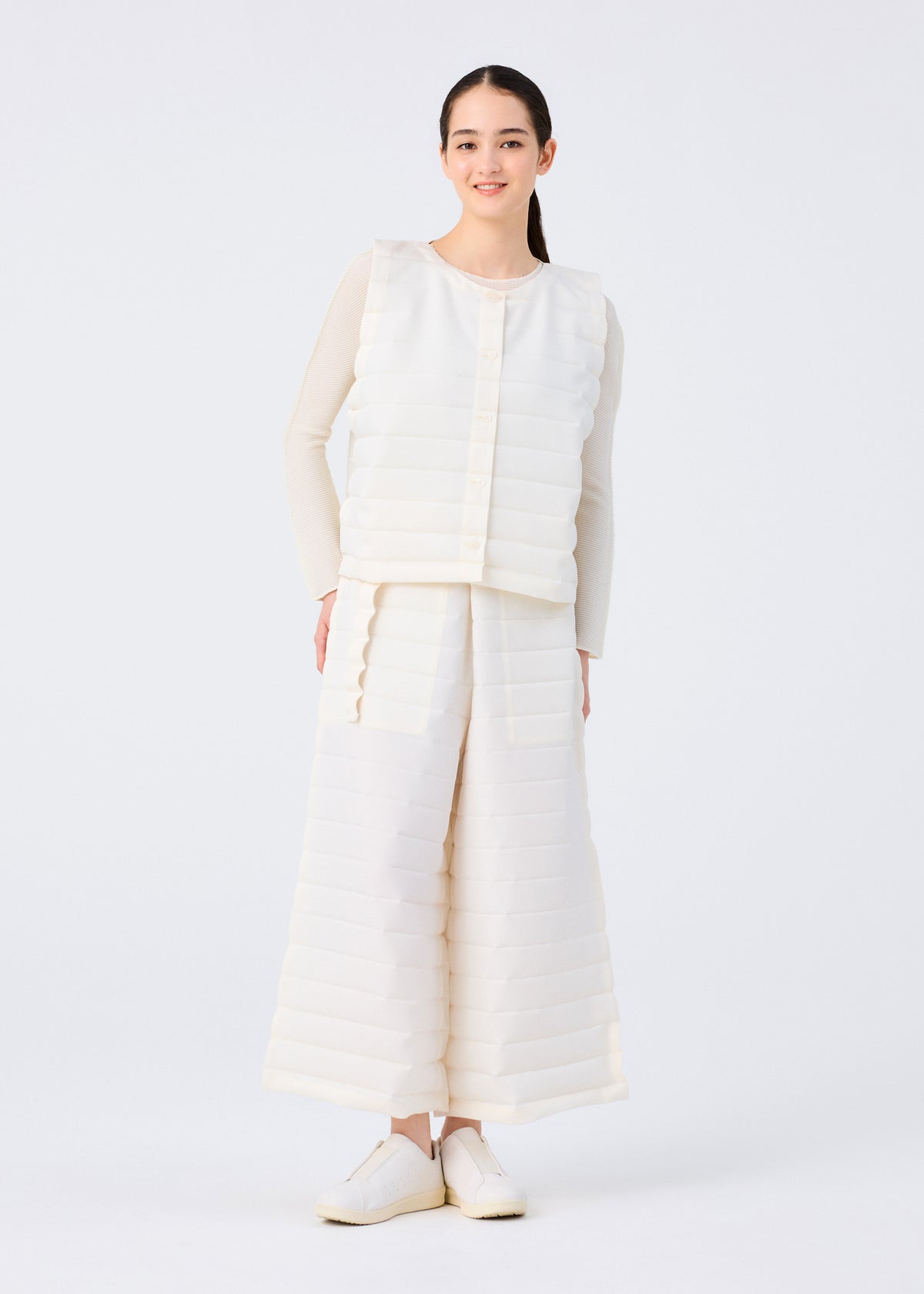 RIPPLE PLEATS、ウィメンズ_パンツ、着用画像1