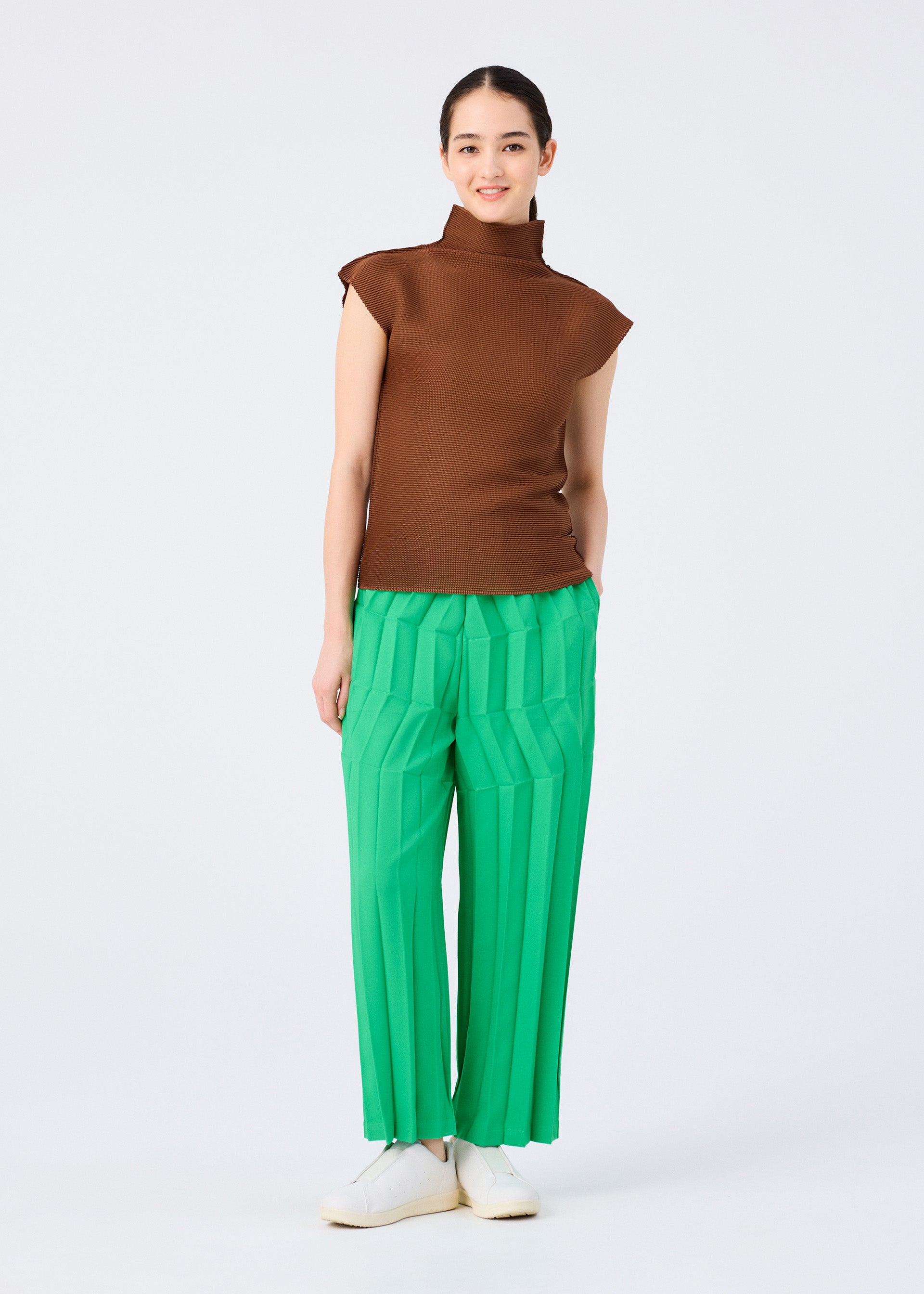 ZIG ZAG PLEATS – isseymiyake.com