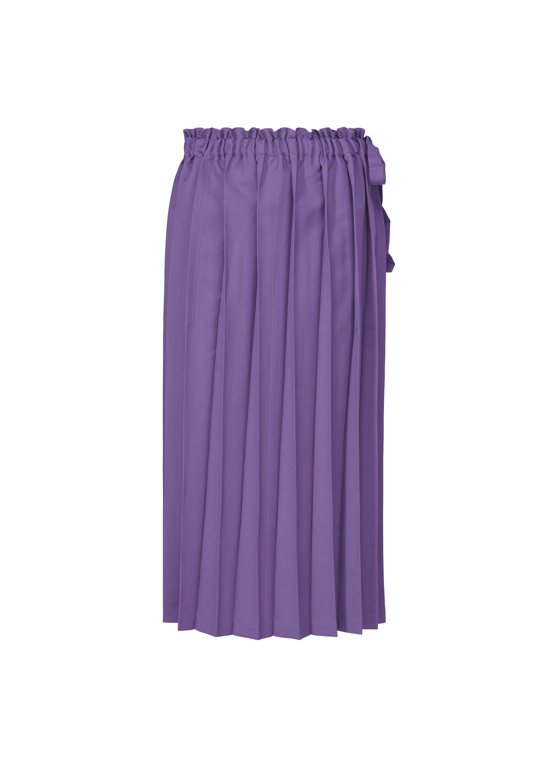 CROSS PLEATS – isseymiyake.com