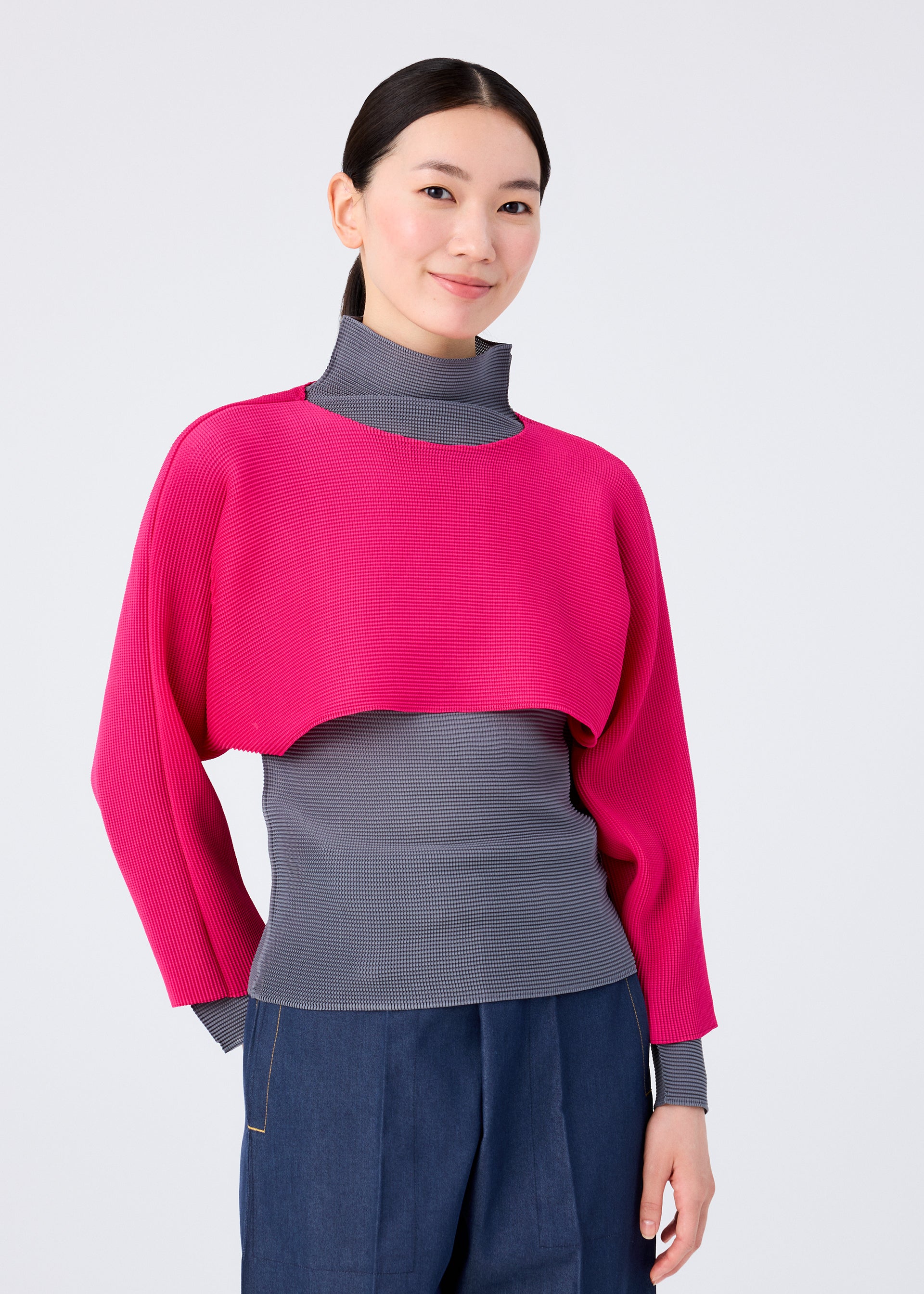 DOLMAN STRETCH PLEATS 1 – isseymiyake.com