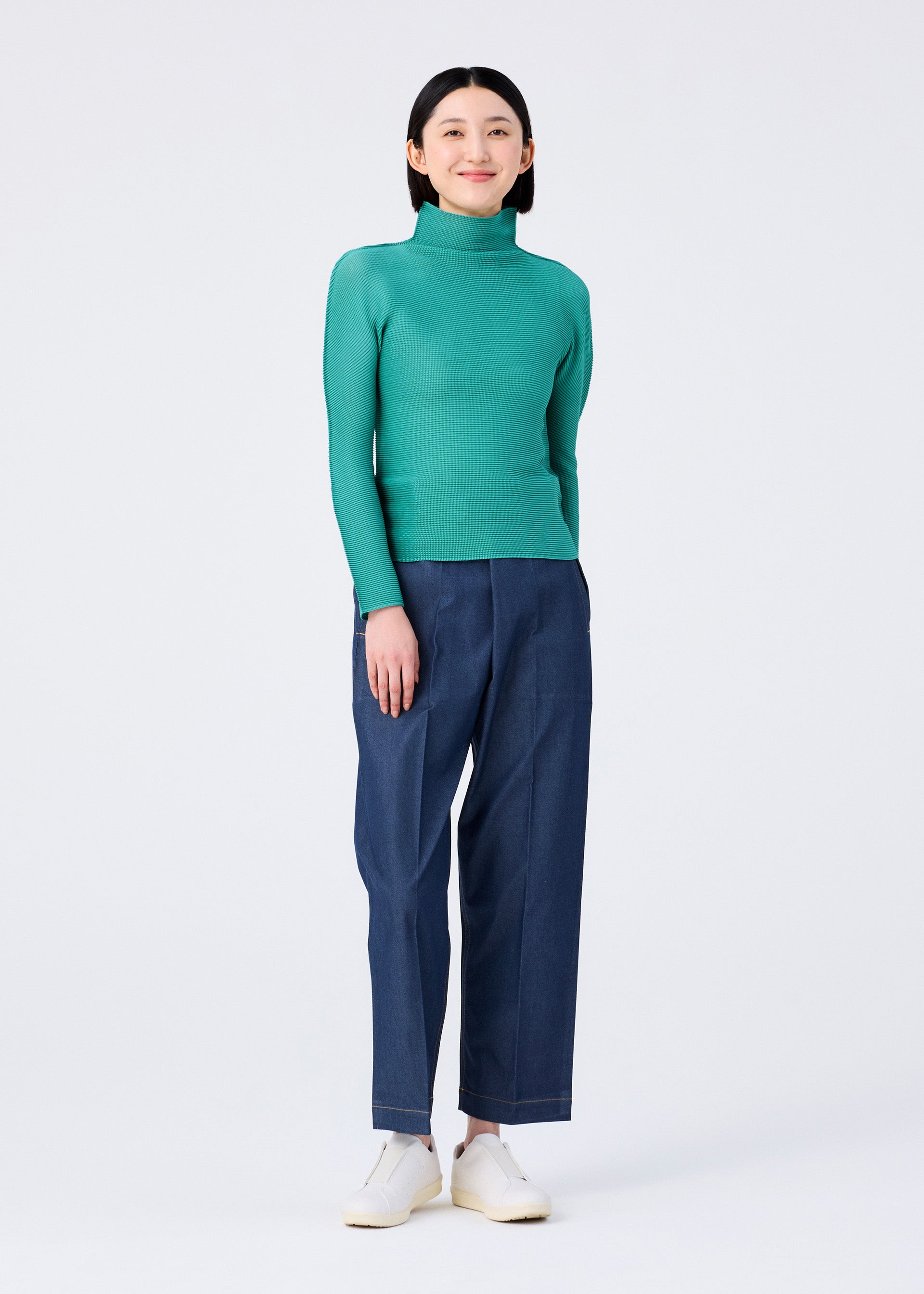 STRETCH PLEATS 2 – isseymiyake.com