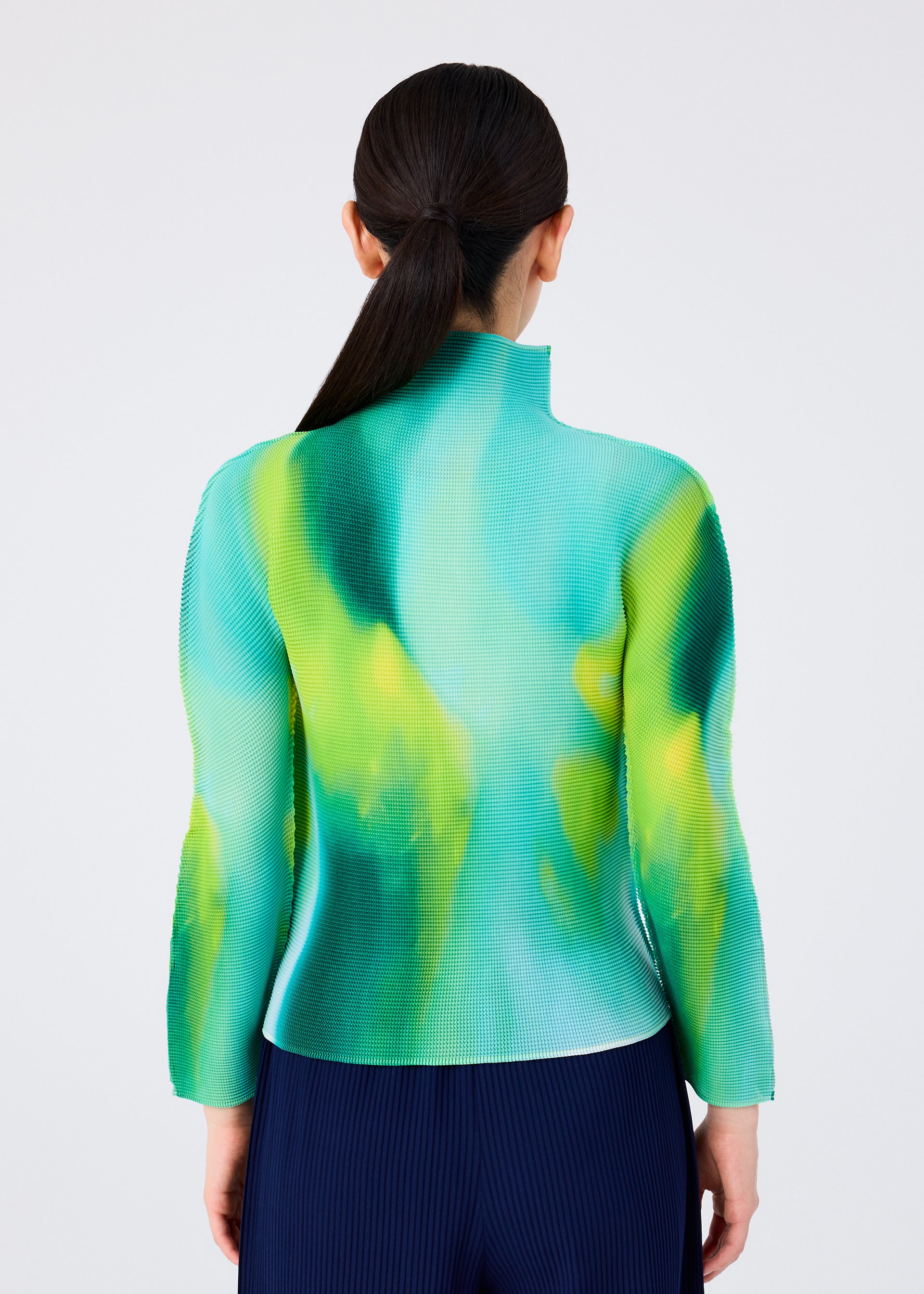 AURORA – isseymiyake.com